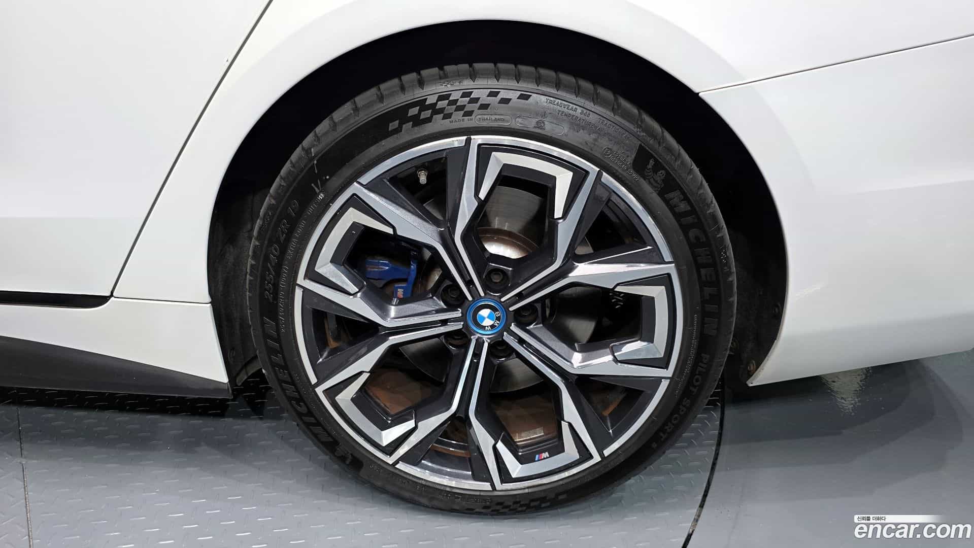 i4 BMW 2022.9-OUTER-031