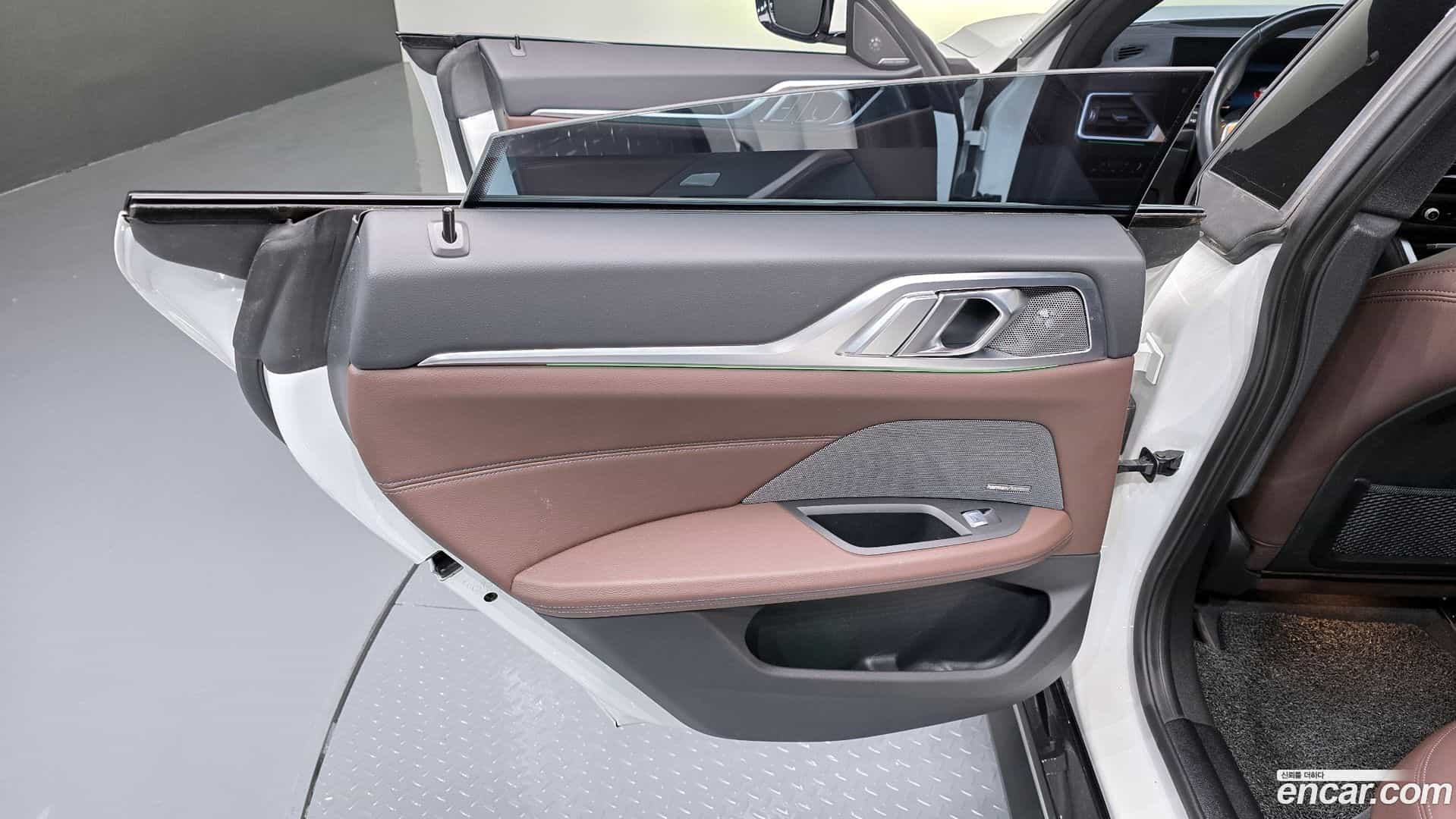i4 BMW 2022.9-INNER-035