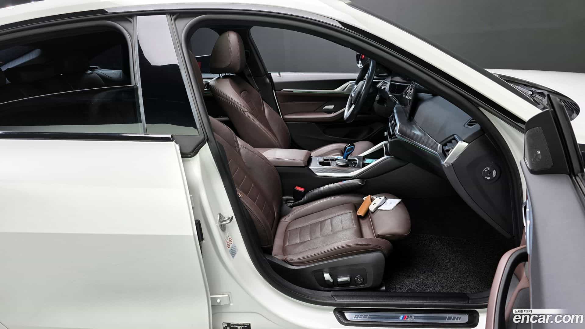 i4 BMW 2022.9-INNER-036