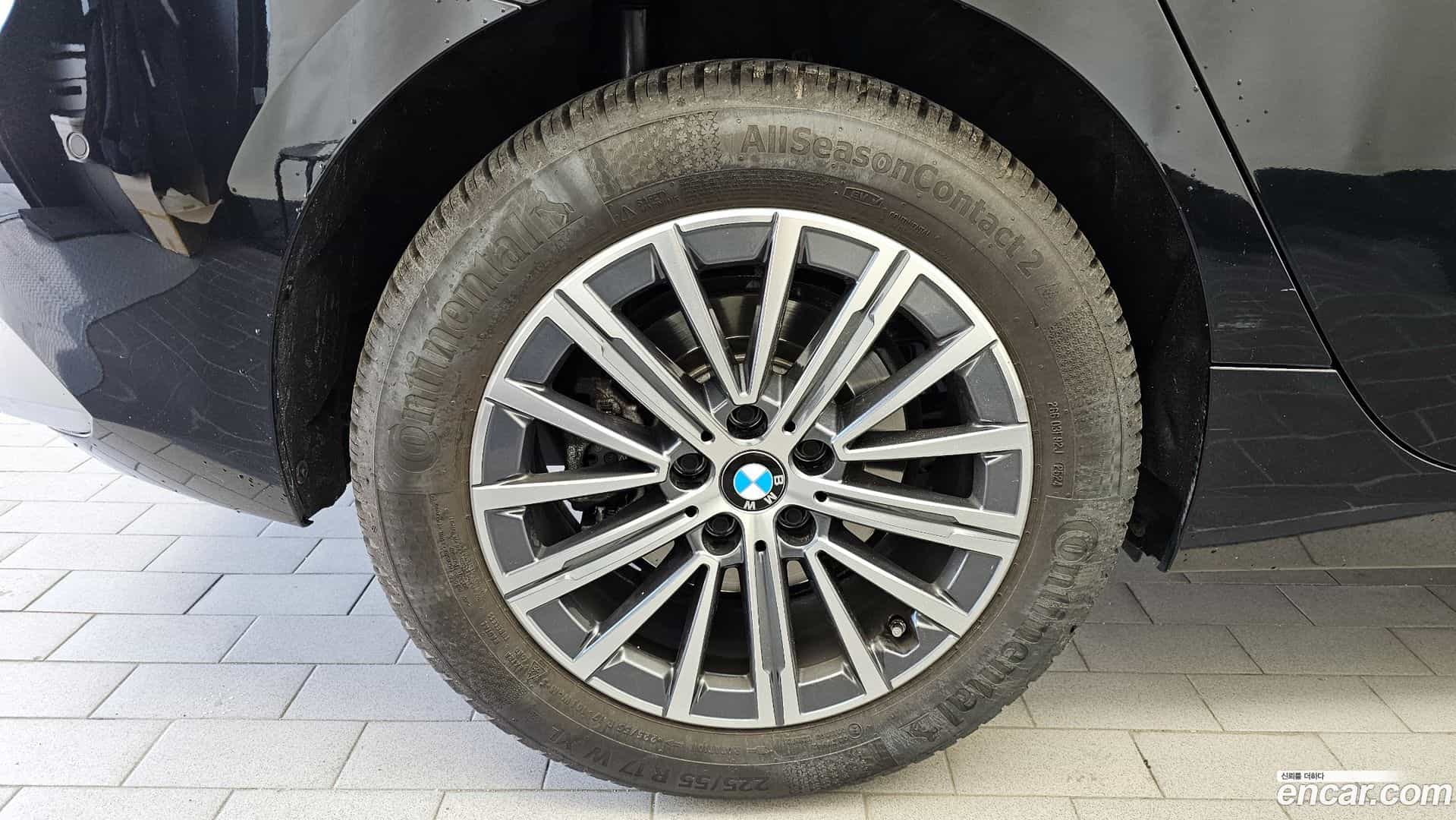 2-Series BMW 2023.11-OUTER-005