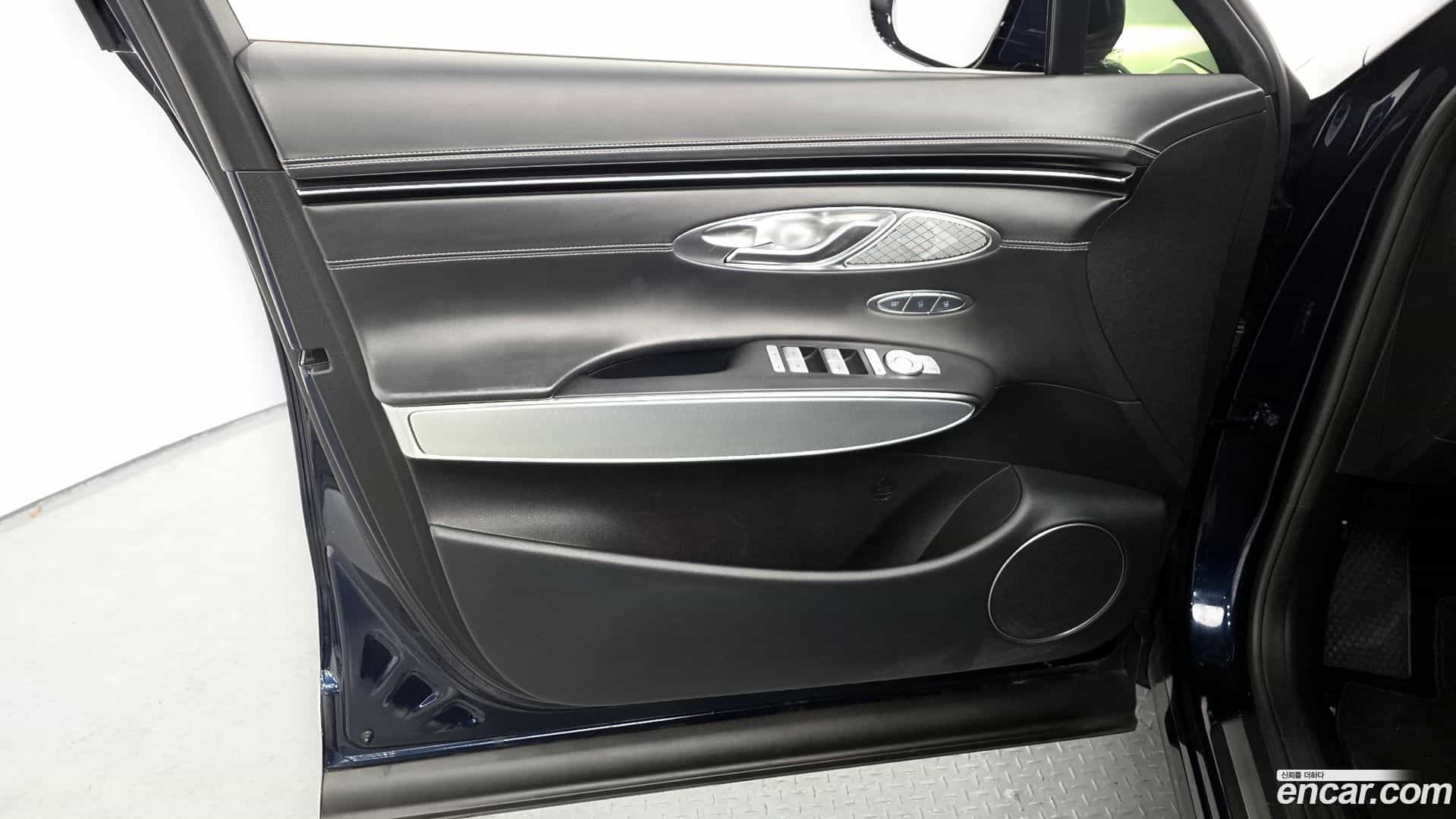 GV70 Genesis 2022.2-INNER-034