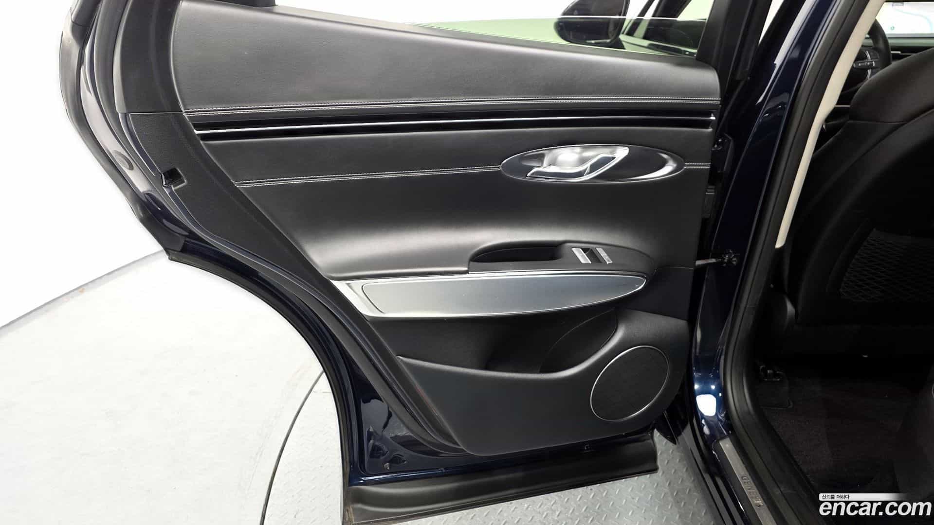 GV70 Genesis 2022.2-INNER-035