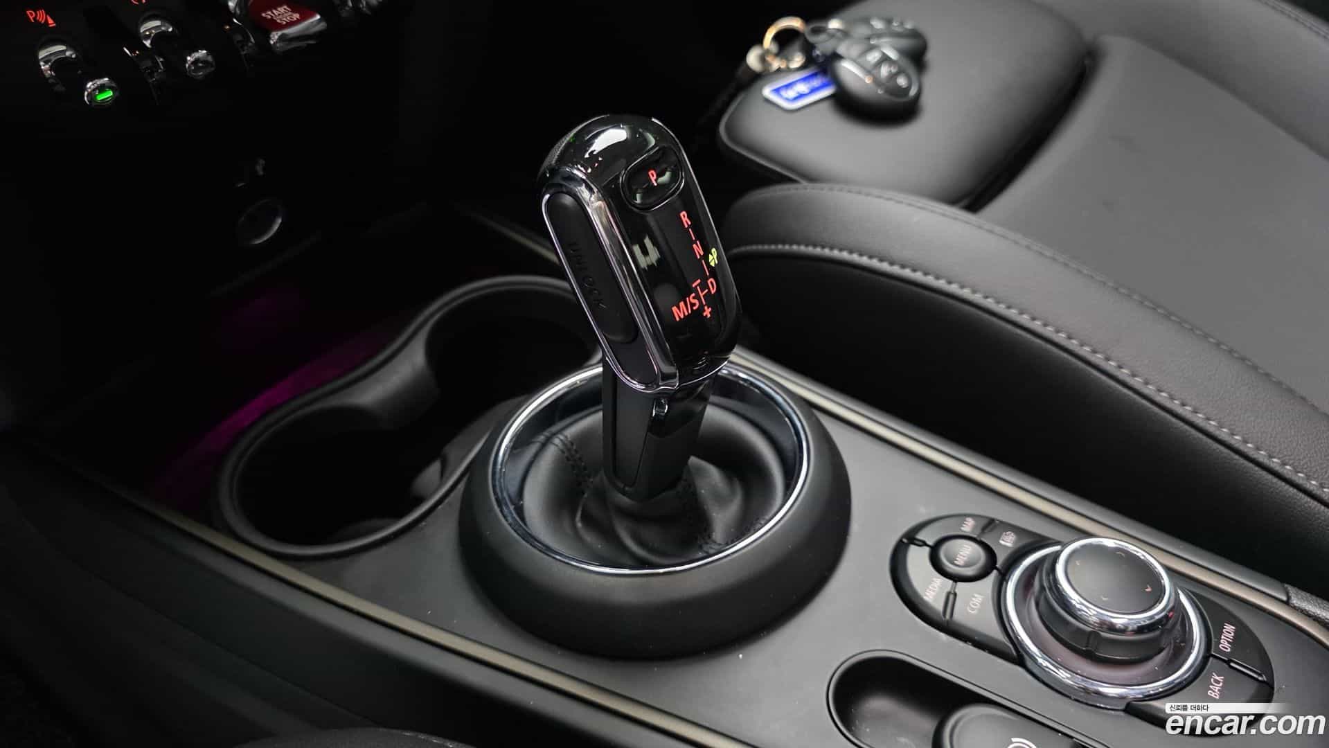 Countryman Mini 2023.5-INNER-009