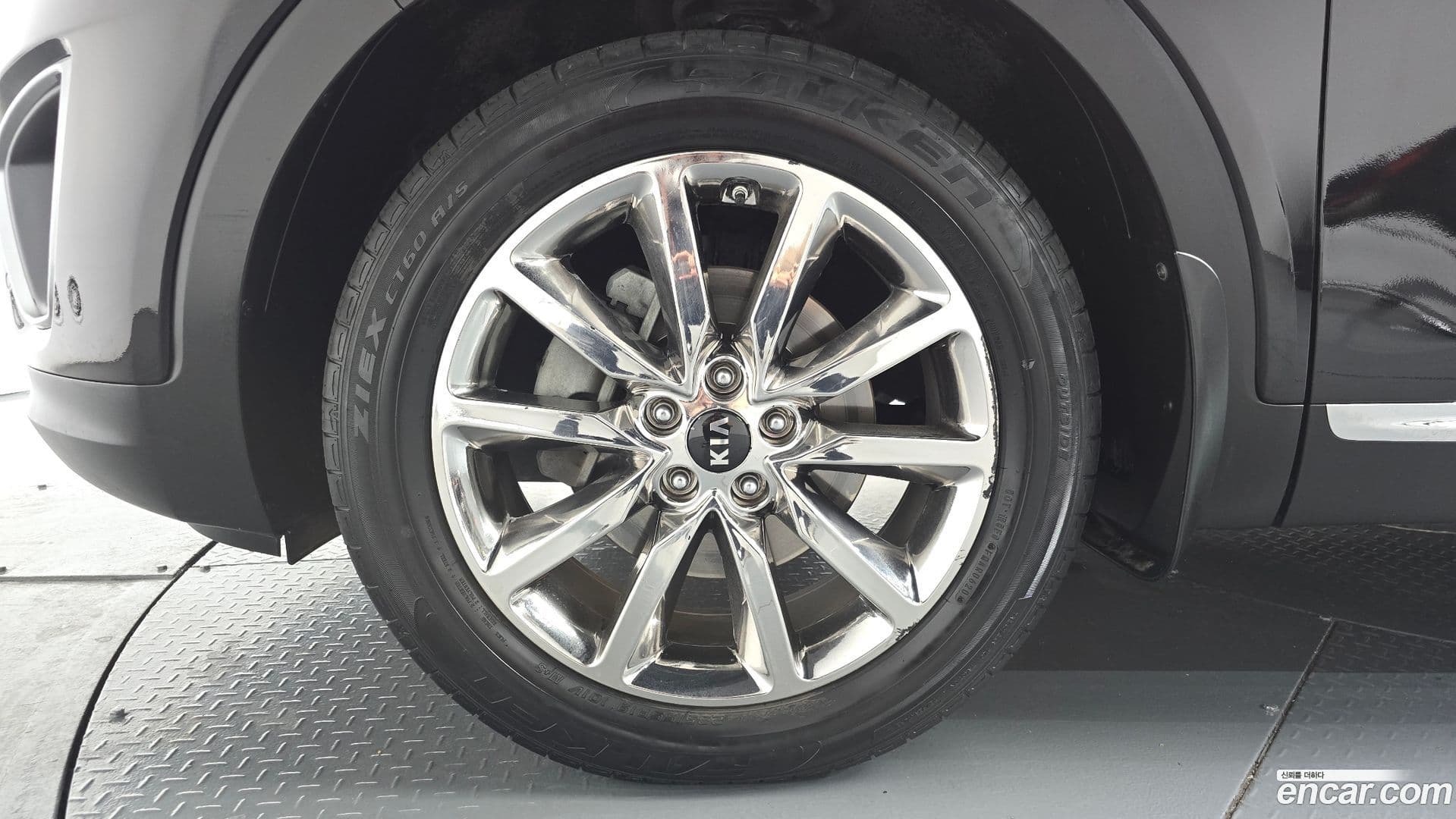 Main__Slider__Photo:Sorento Kia 2015.4-4