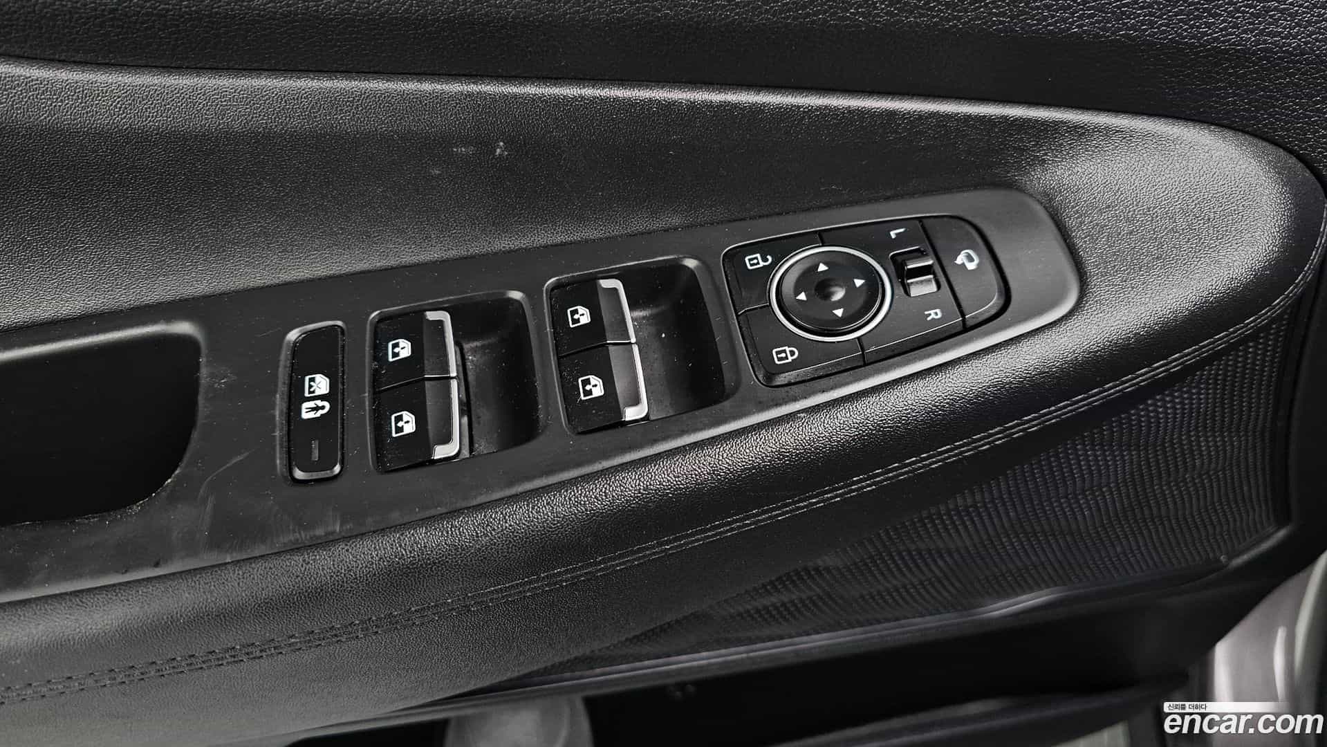 Santafe Hyundai 2022.2-OPTION-041