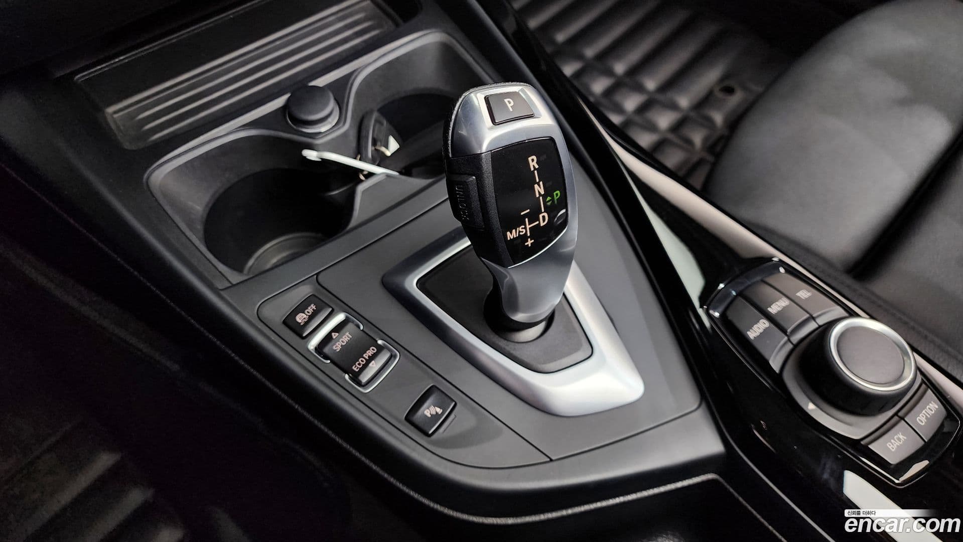 Main__Slider__Photo:1-Series BMW 2017.3-8