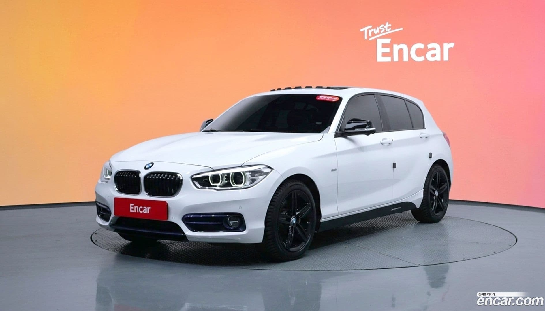 Main__Slider__Photo:1-Series BMW 2017.3-0
