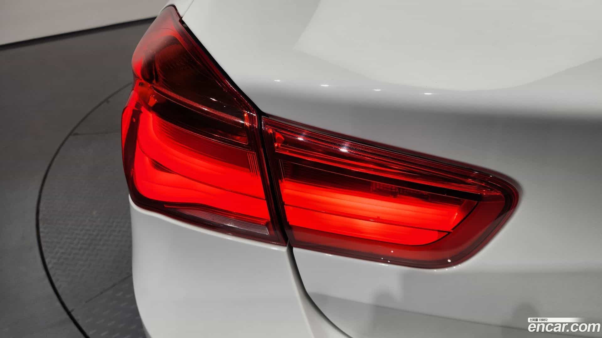 1-Series BMW 2017.3-OUTER-033