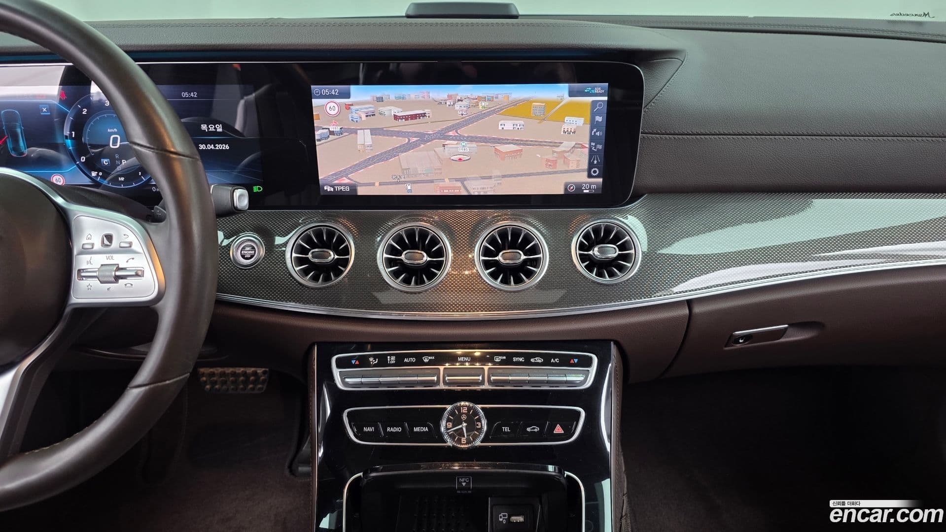 Main__Slider__Photo:CLS-Class Mercedes-Benz 2020.2-13