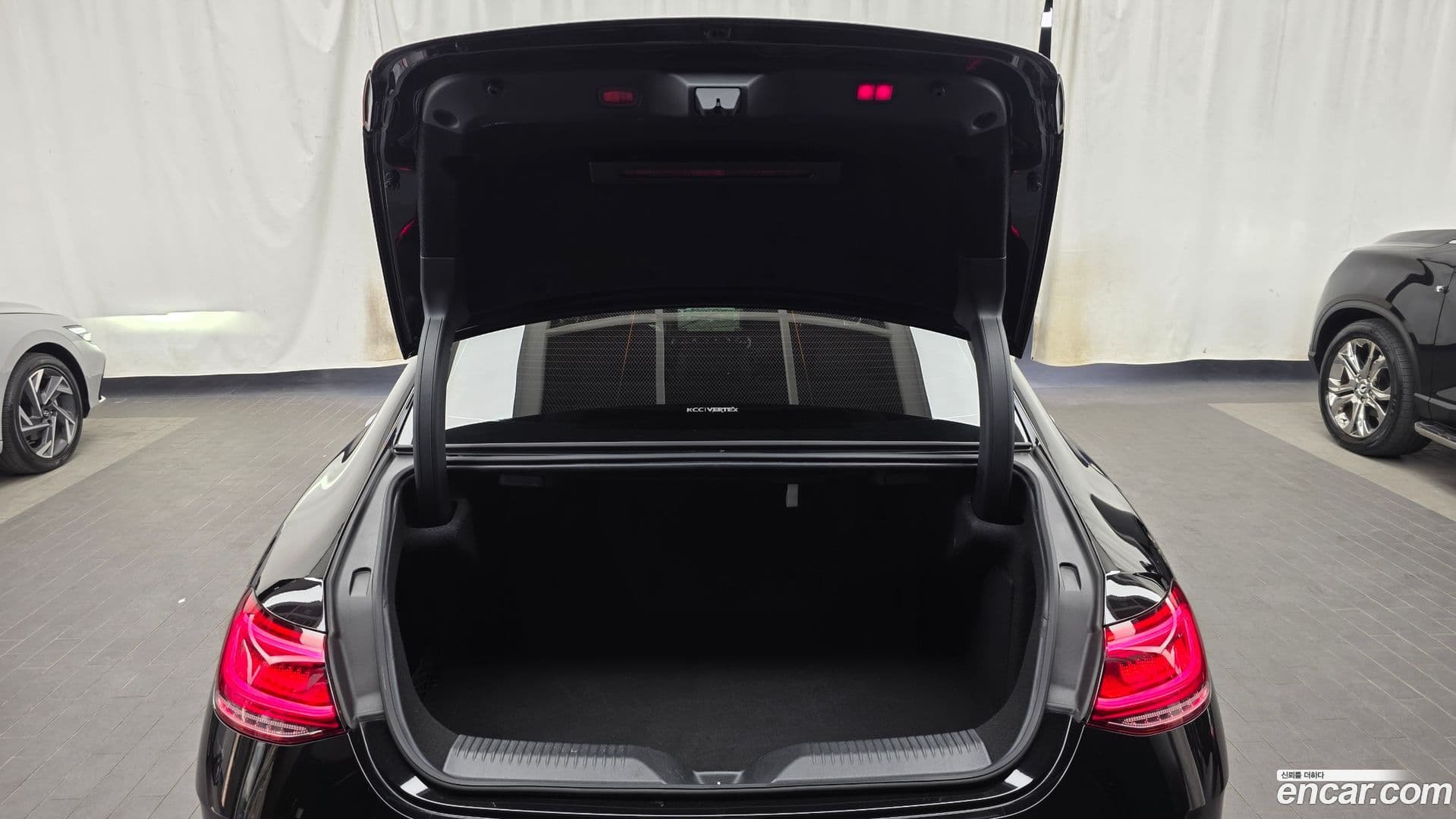 Main__Slider__Photo:CLS-Class Mercedes-Benz 2020.2-19