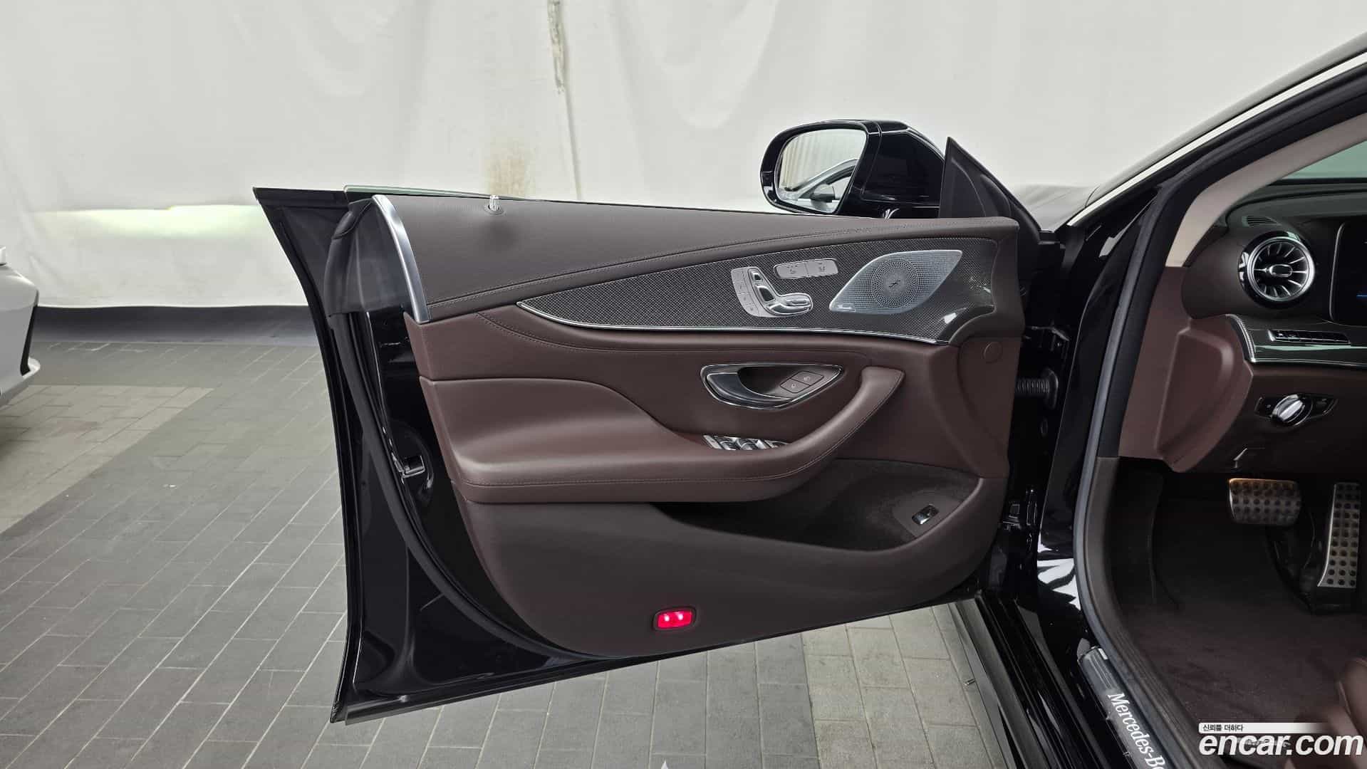 CLS-Class Mercedes-Benz 2020.2-INNER-034