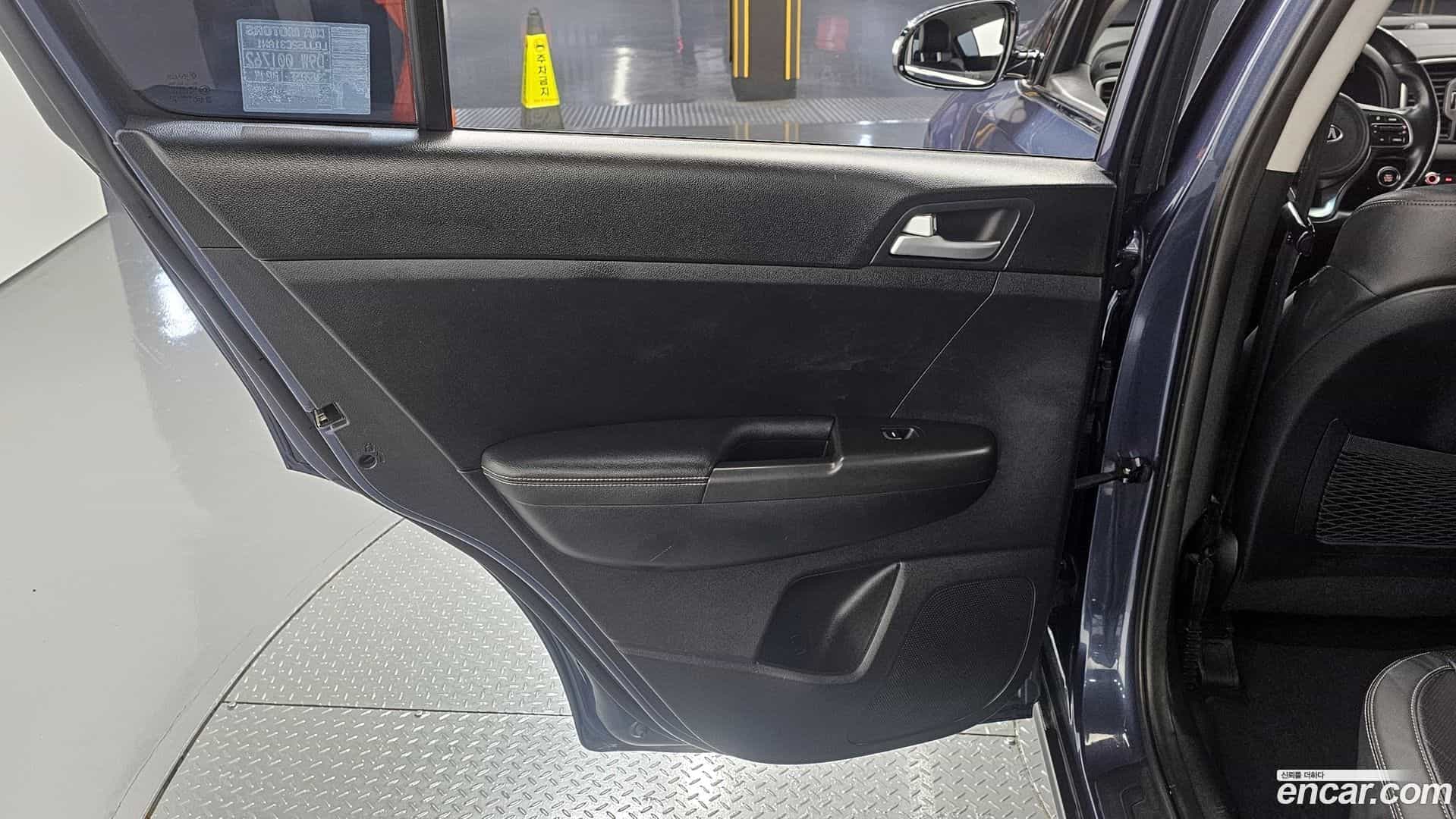 Sportage Kia 2015.8-INNER-035