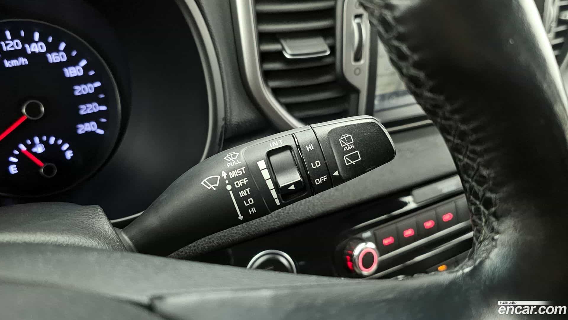 Sportage Kia 2015.8-OPTION-043