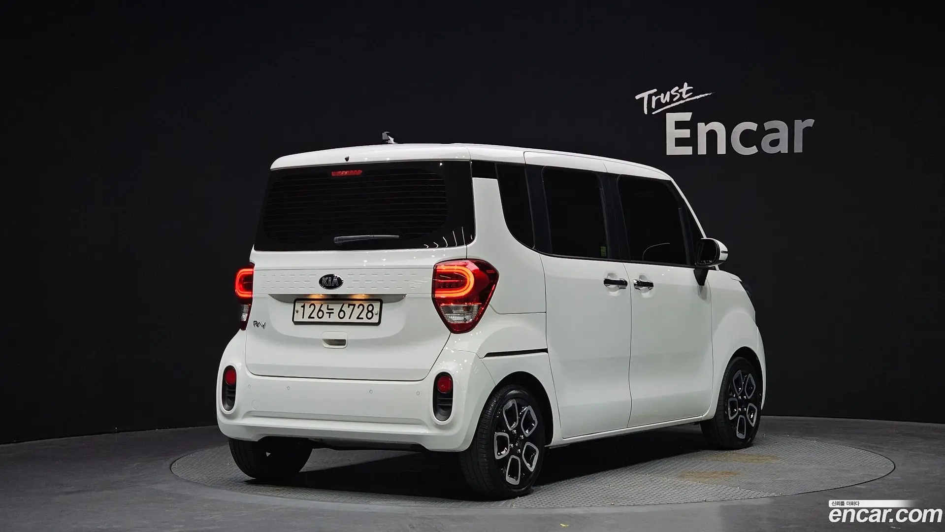 Main__Slider__Photo:RAY Kia 2021.1-1