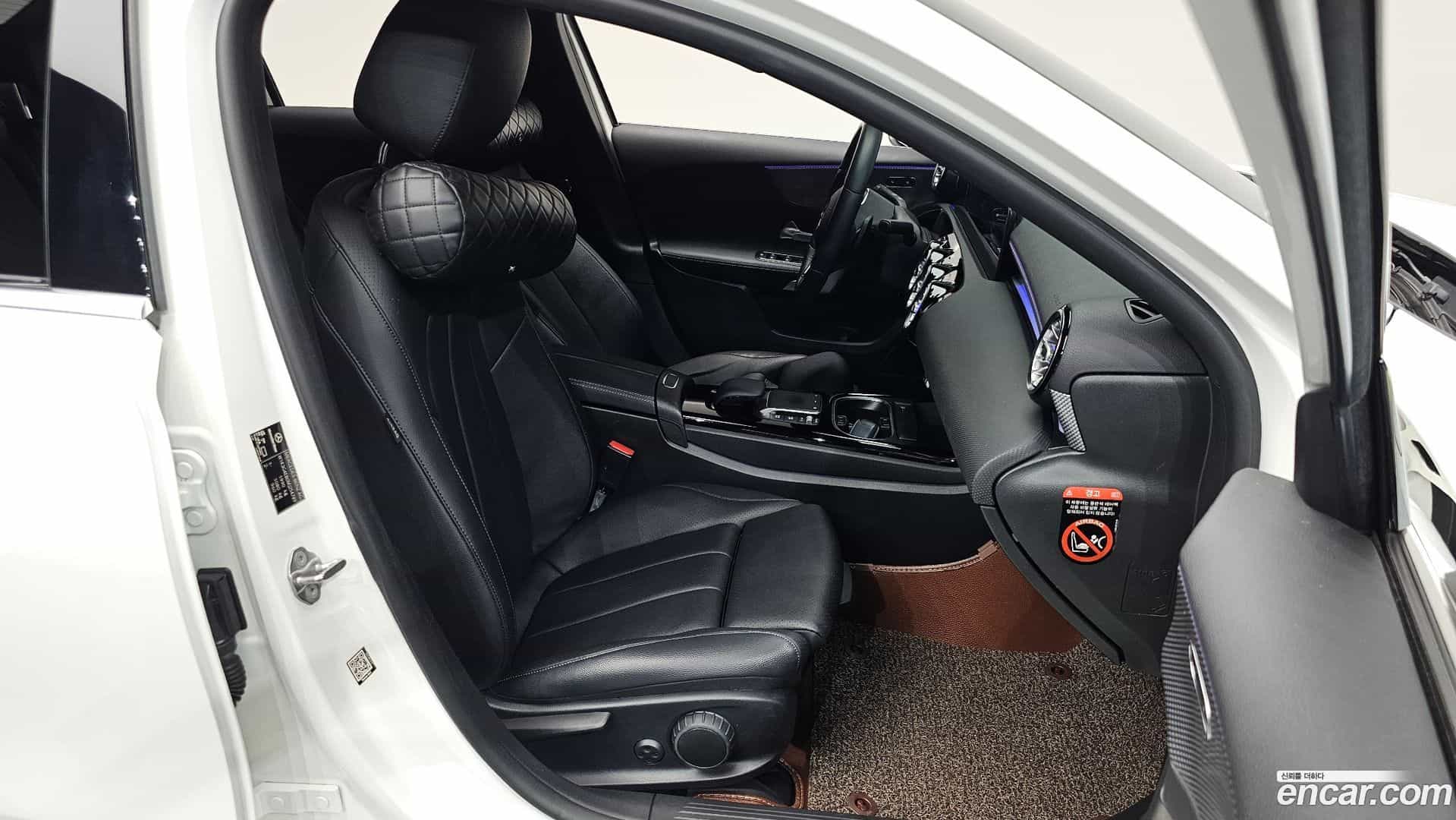A-Class Mercedes-Benz 2020.11-INNER-036
