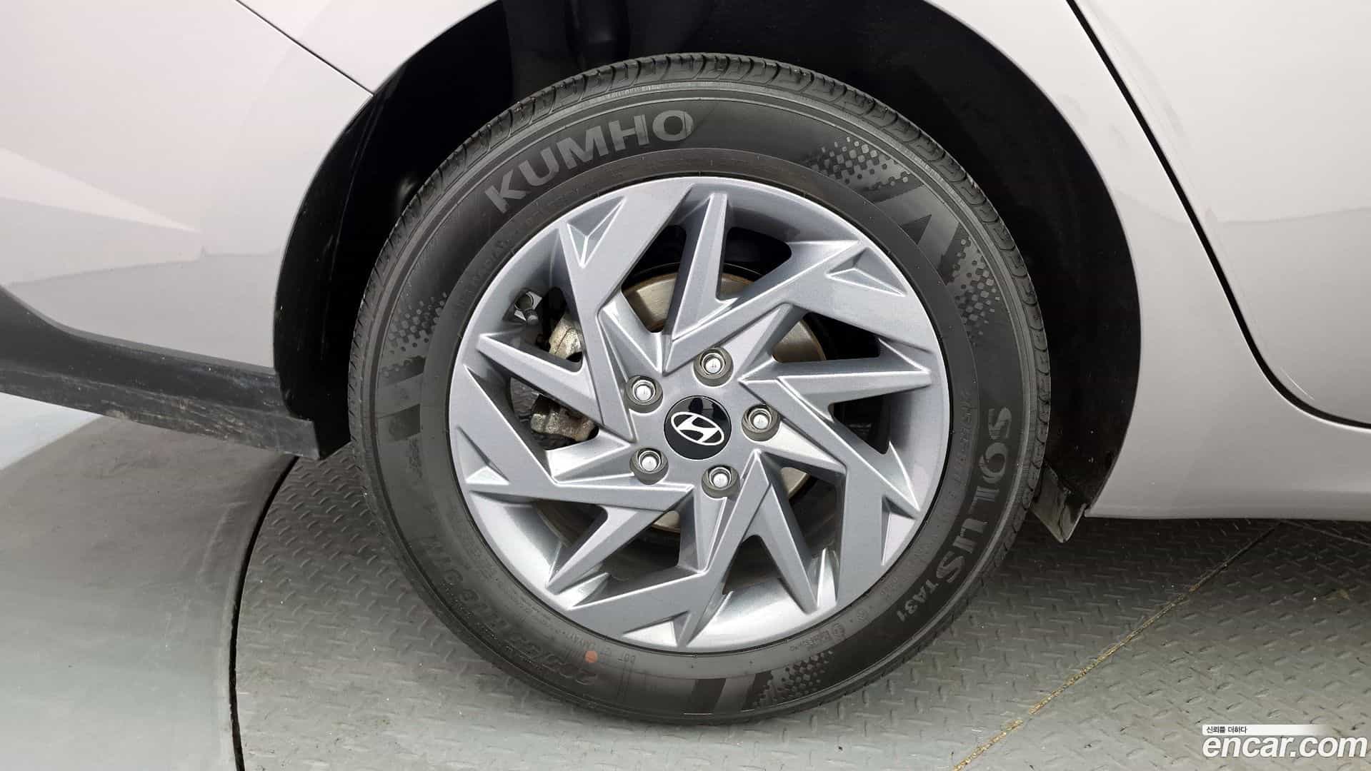 AVANTE Hyundai 2024.0-OUTER-005