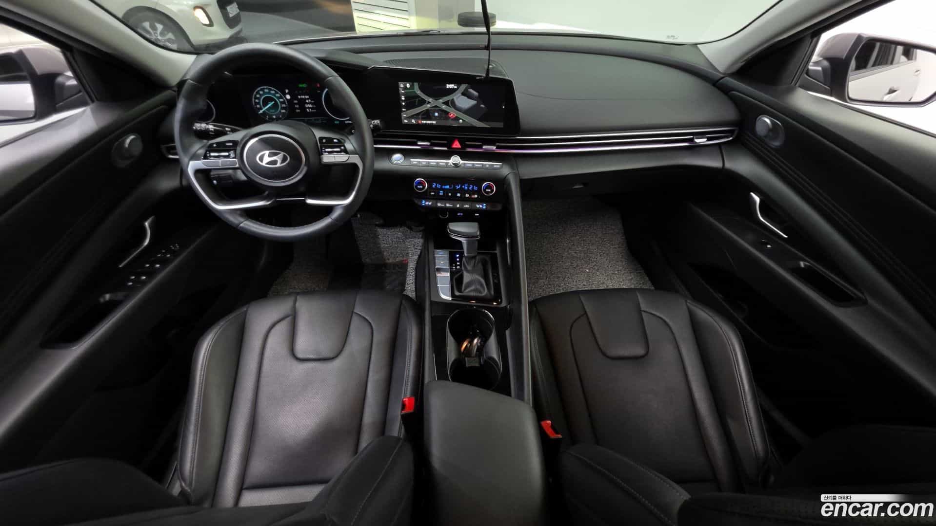 AVANTE Hyundai 2024.0-INNER-007