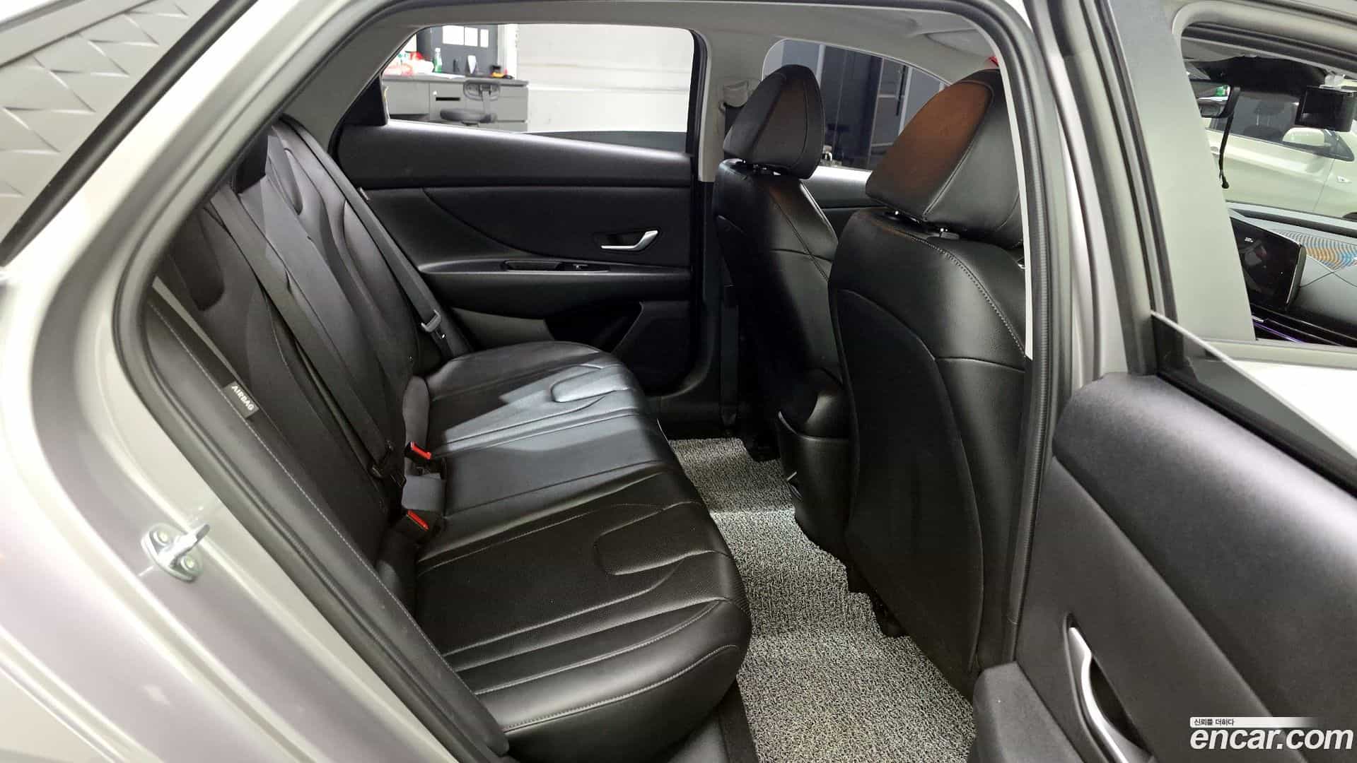 AVANTE Hyundai 2024.0-OPTION-016