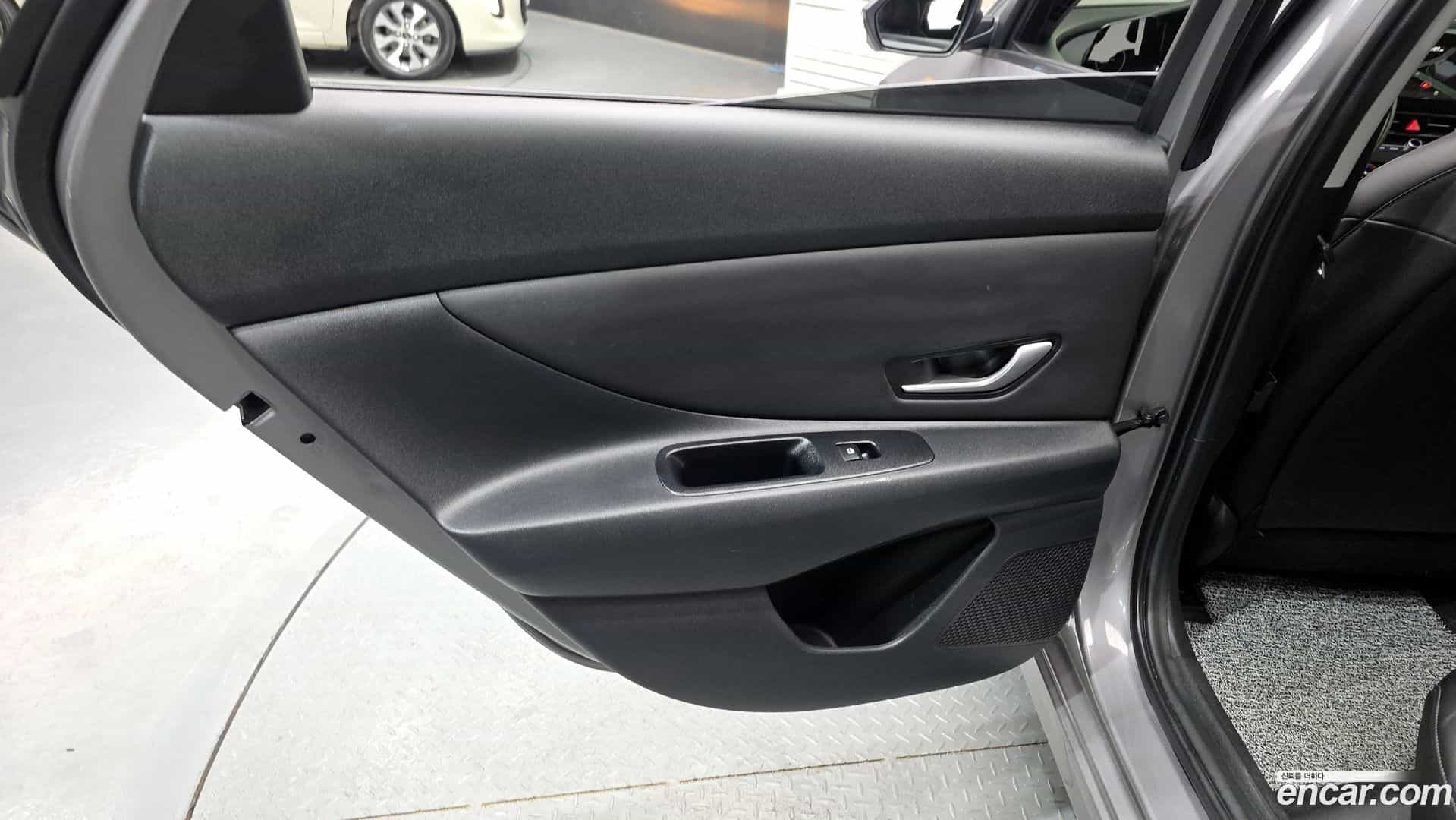 AVANTE Hyundai 2024.0-INNER-035