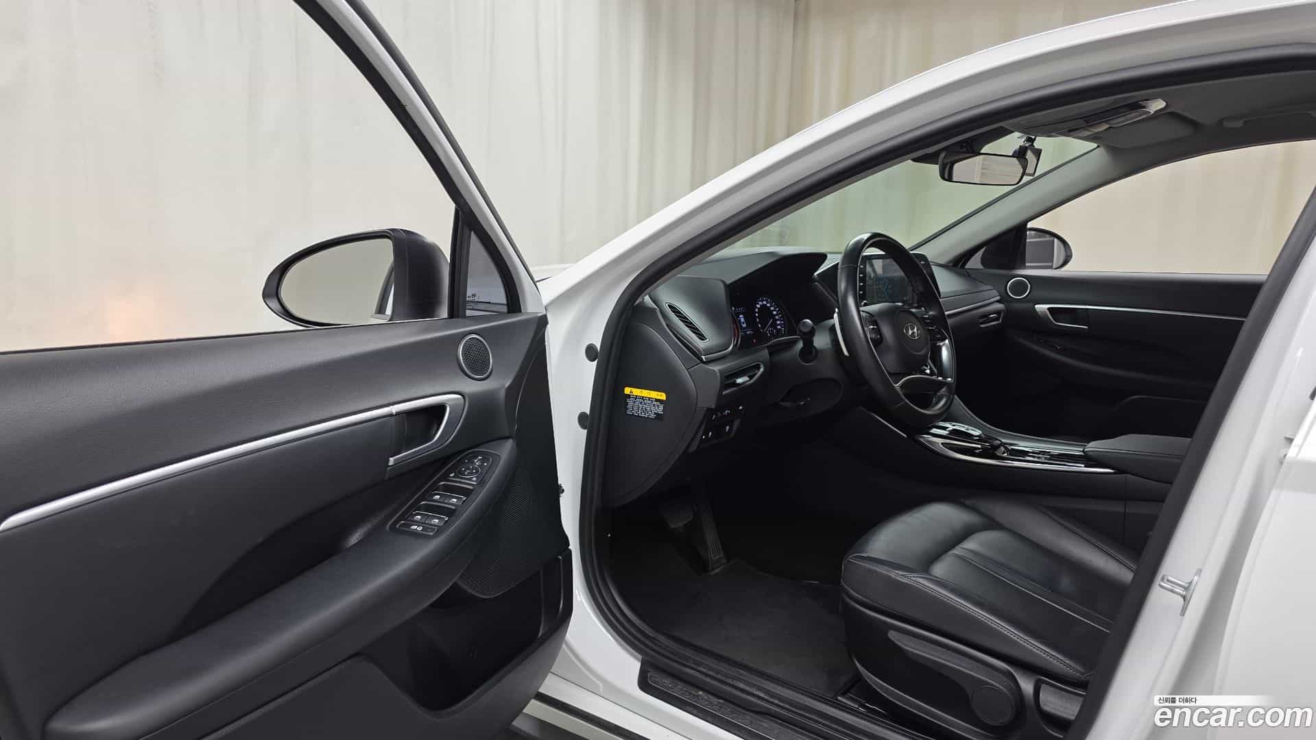 Sonata Hyundai 2019.10-INNER-010