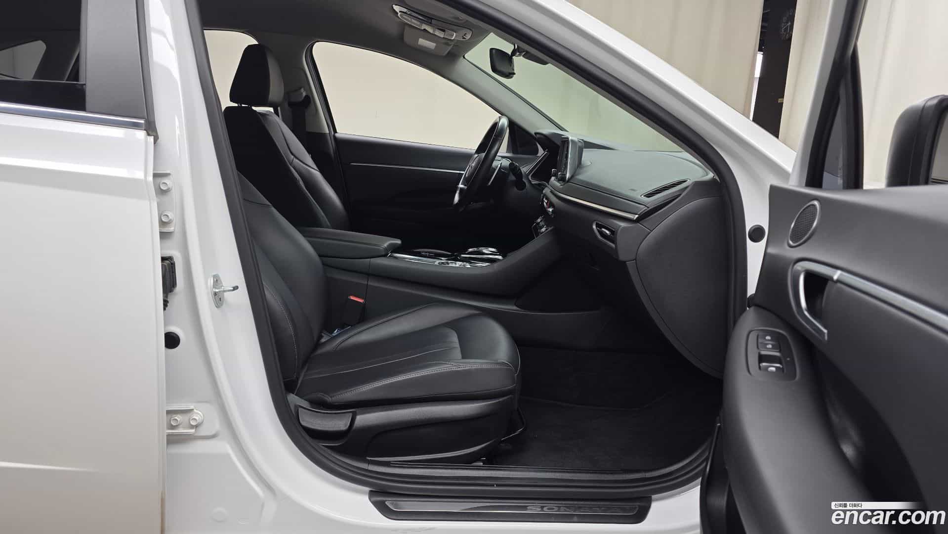 Sonata Hyundai 2019.10-OPTION-015