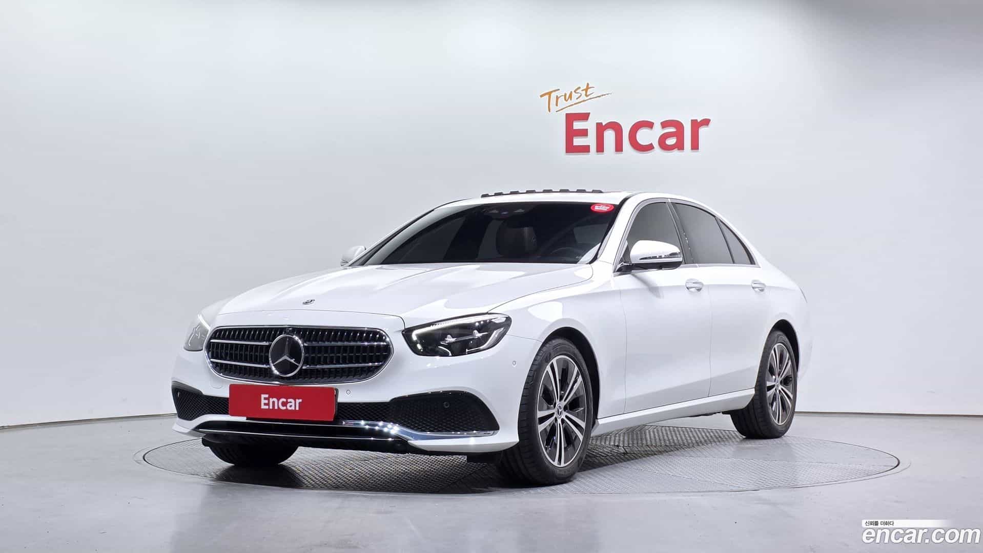 E-Class Mercedes-Benz 2022.2-OUTER-001
