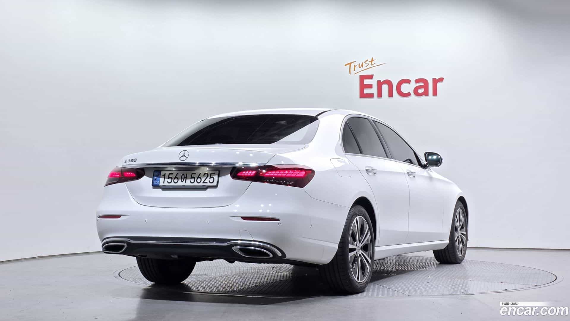 E-Class Mercedes-Benz 2022.2-OUTER-002