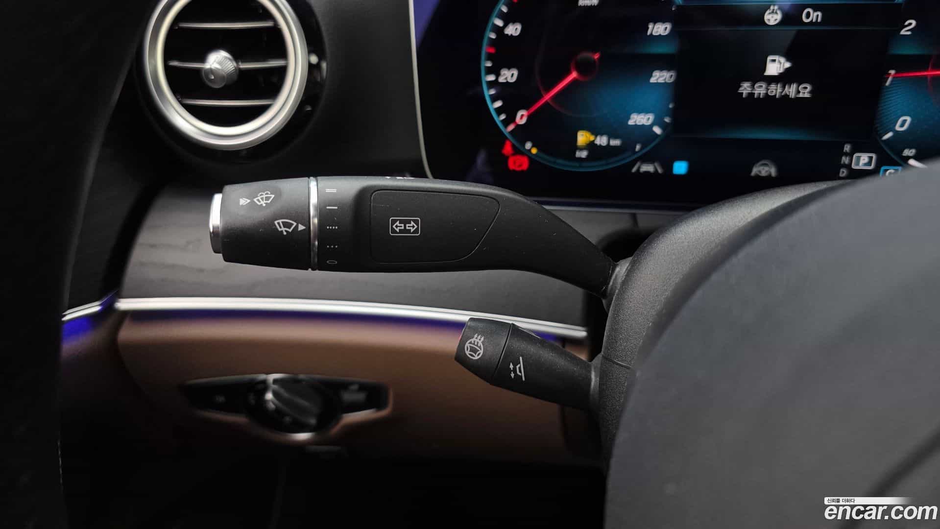 E-Class Mercedes-Benz 2022.2-OPTION-022