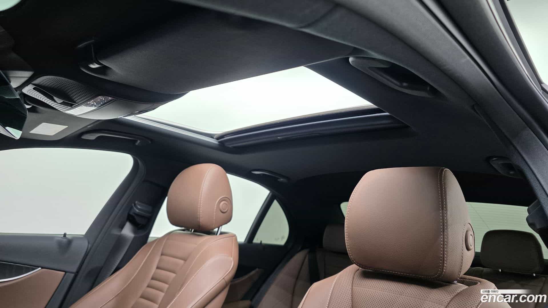 E-Class Mercedes-Benz 2022.2-OPTION-043
