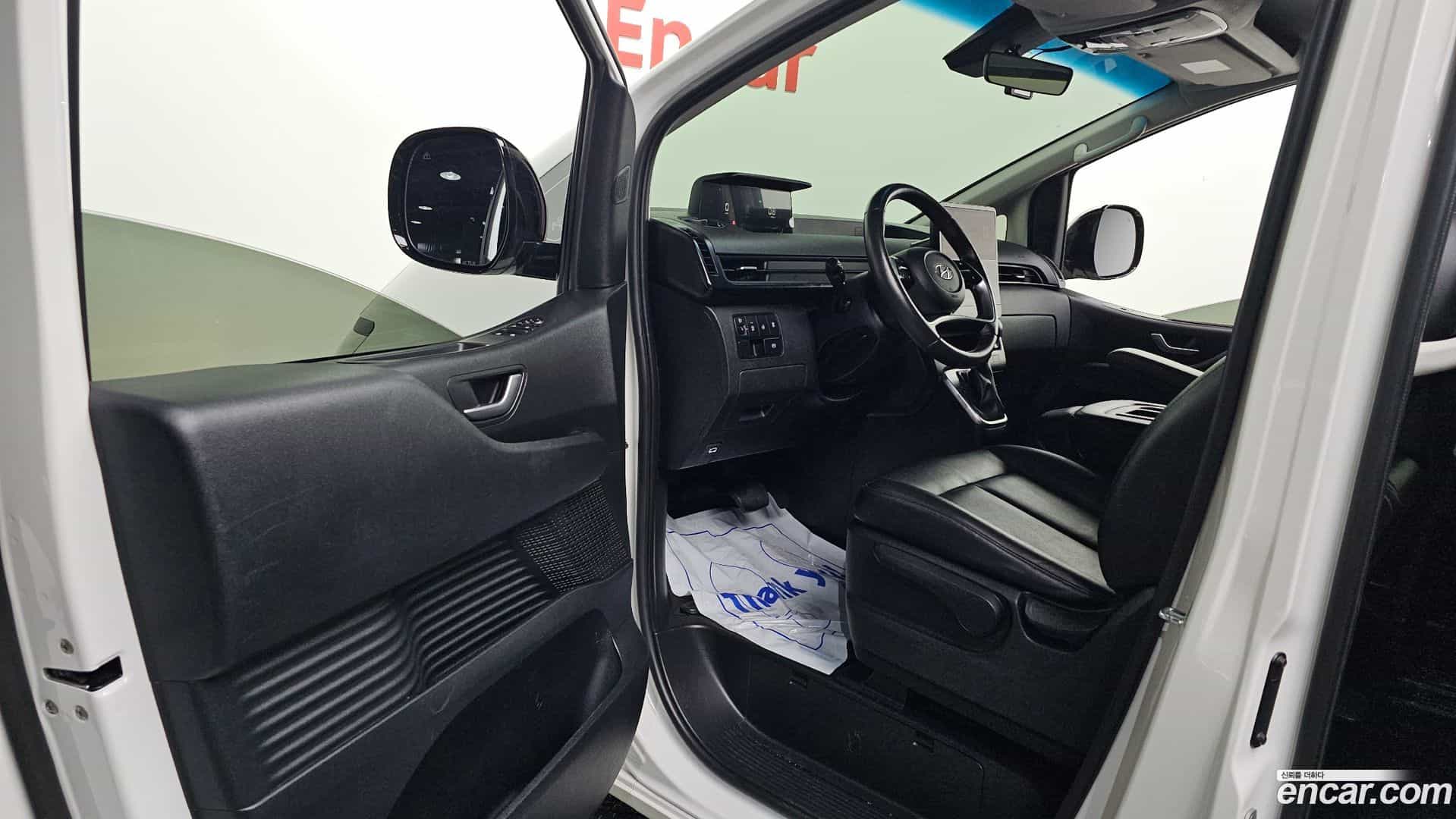 Staria Hyundai 2022.4-INNER-010
