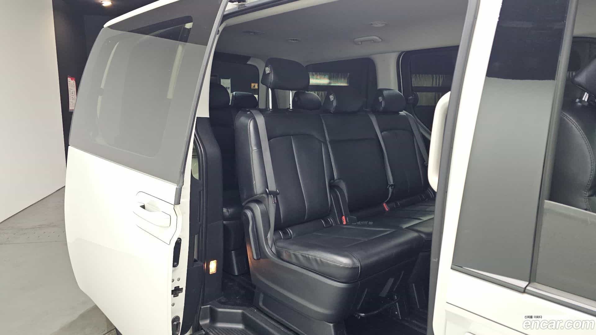 Staria Hyundai 2022.4-OPTION-015
