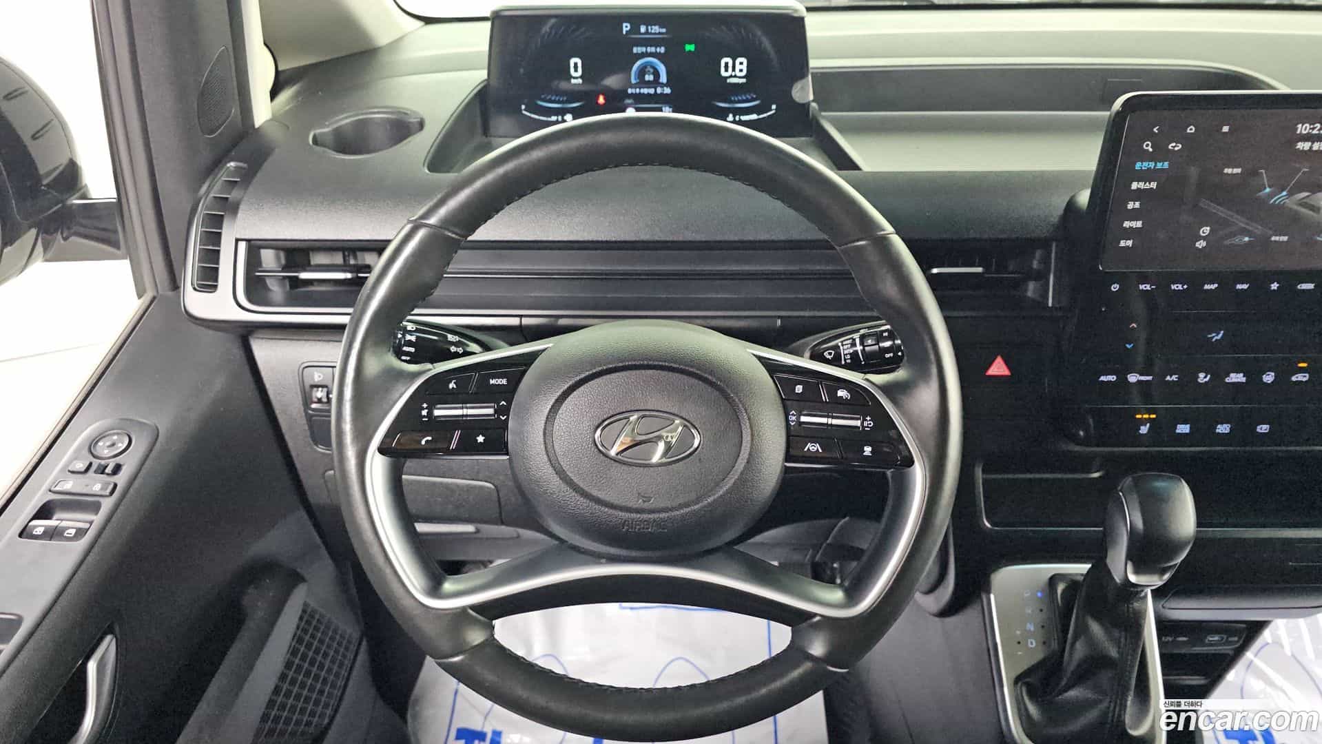 Staria Hyundai 2022.4-OPTION-019
