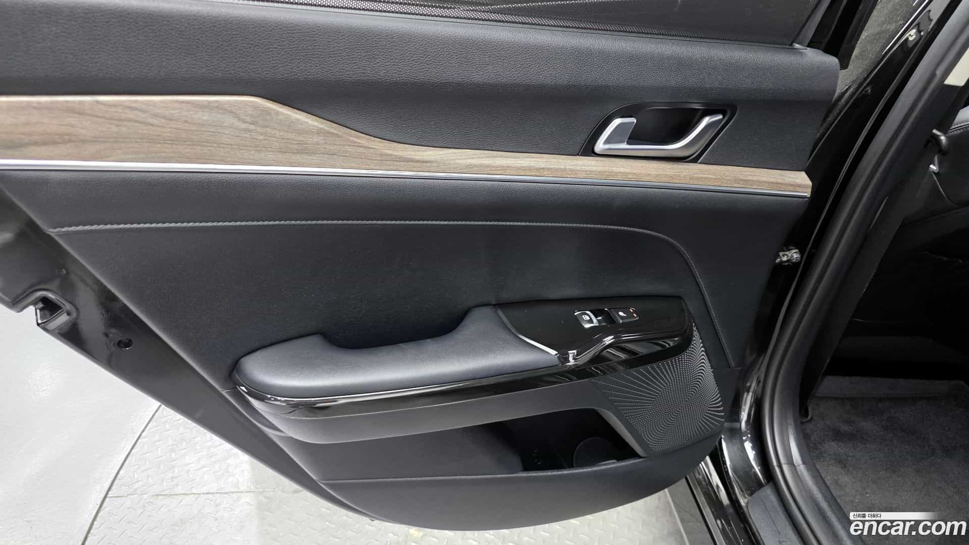 K5 Kia 2023.1-INNER-035
