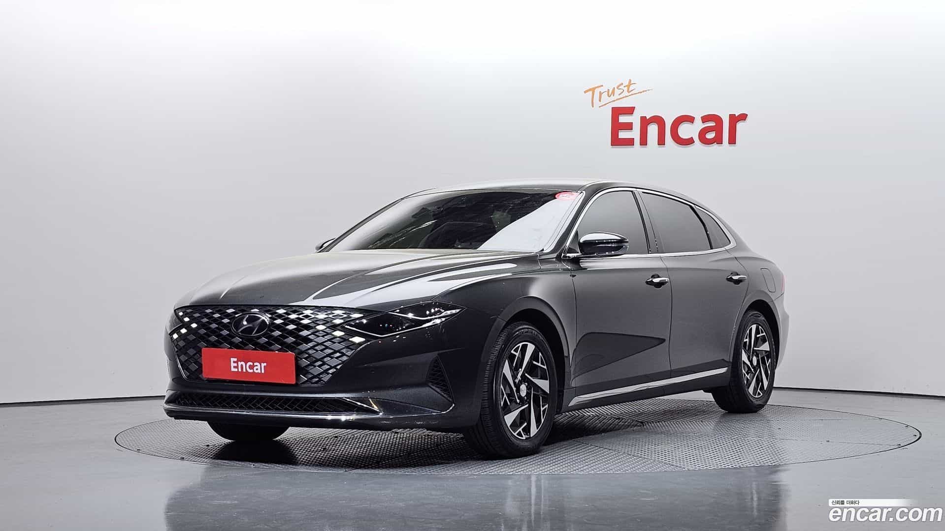 Grandeur Hyundai 2022.3-OUTER-001