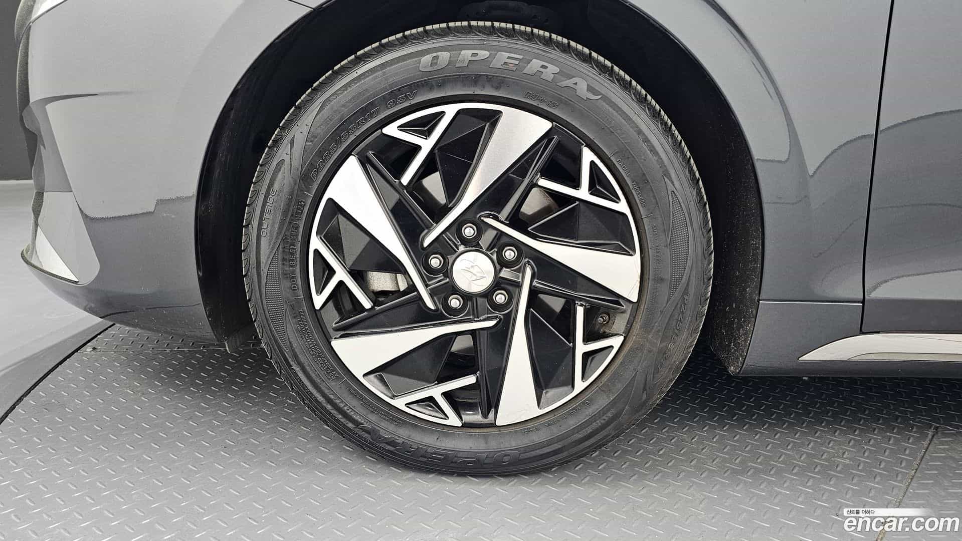 Grandeur Hyundai 2022.3-OUTER-005