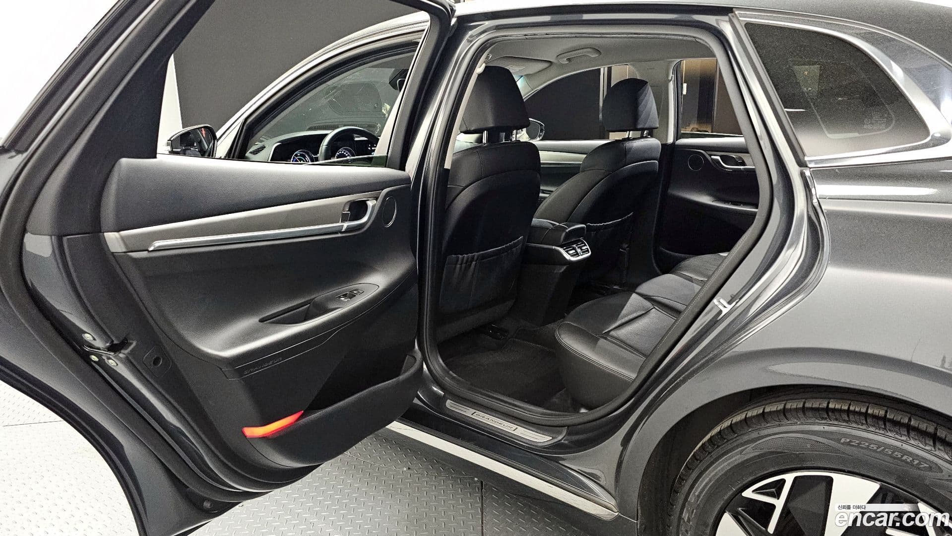 Main__Slider__Photo:Grandeur Hyundai 2022.3-11