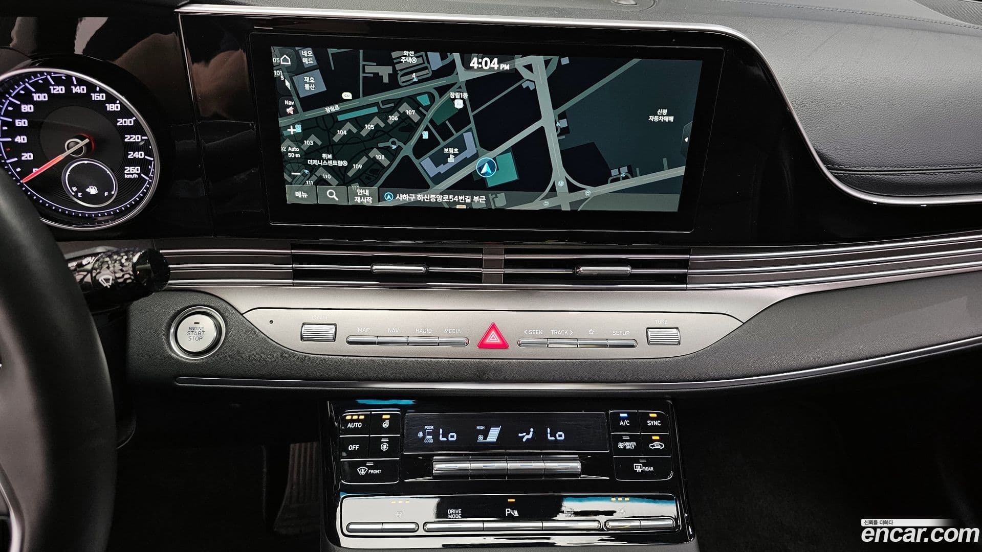Main__Slider__Photo:Grandeur Hyundai 2022.3-13
