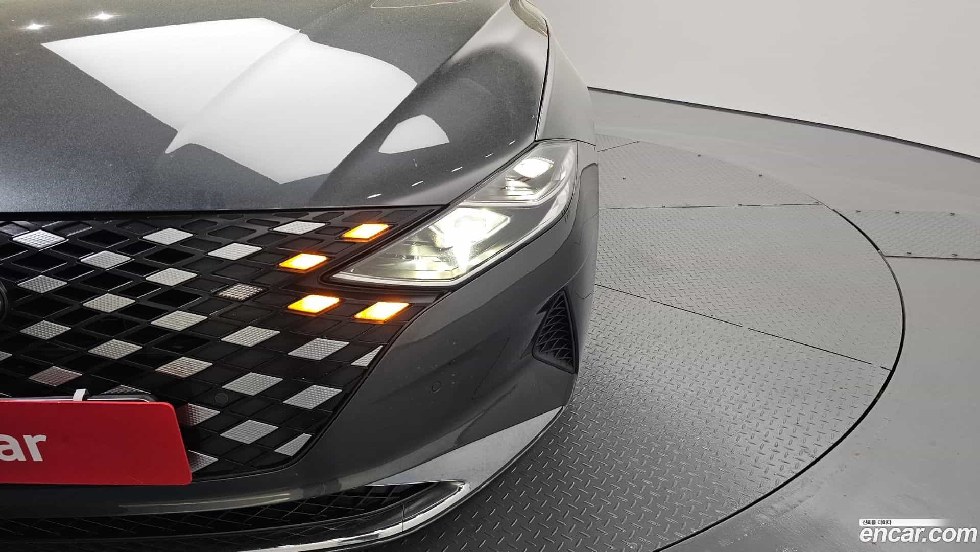Grandeur Hyundai 2022.3-OUTER-032