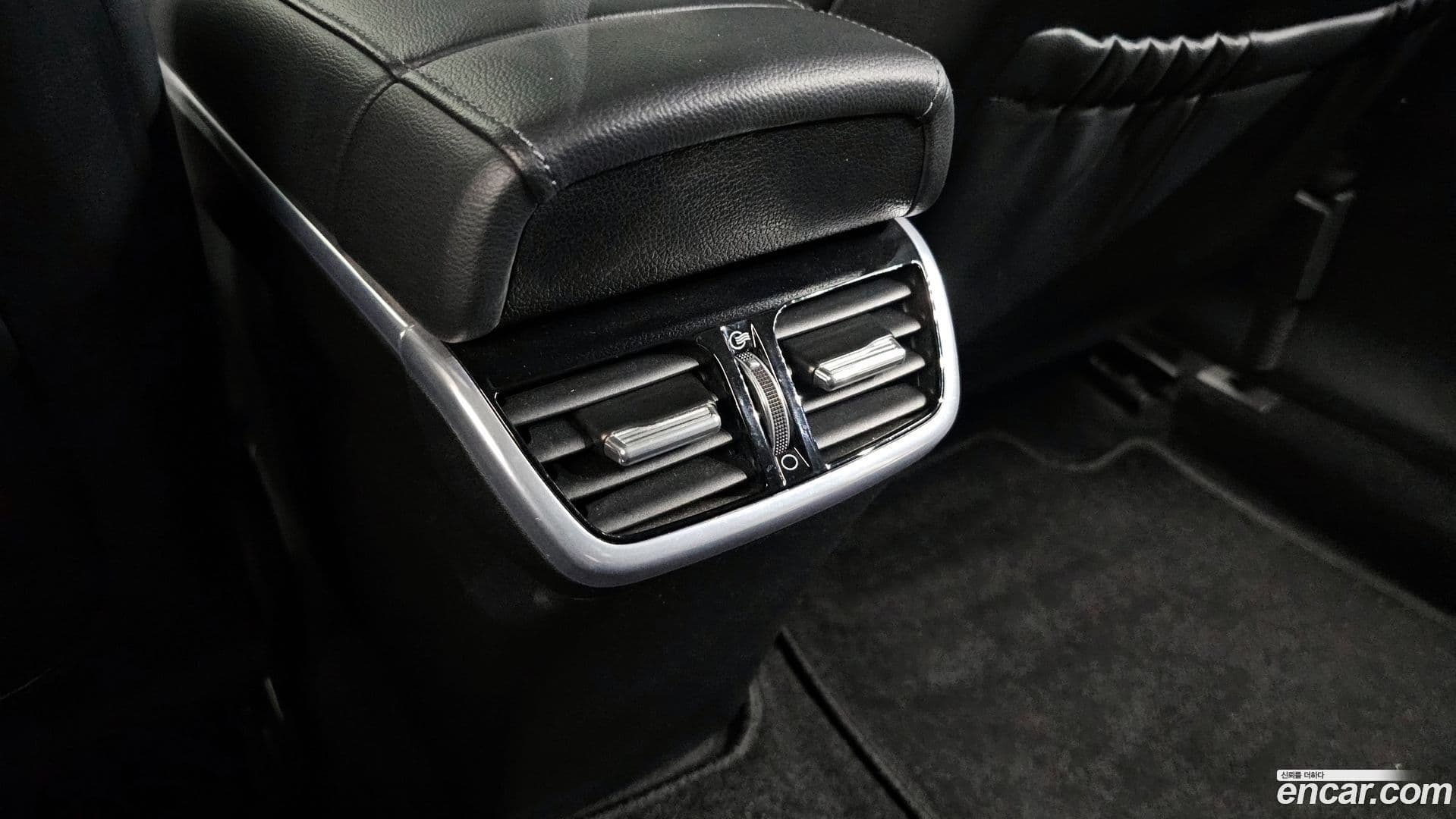 Main__Slider__Photo:Grandeur Hyundai 2022.3-30