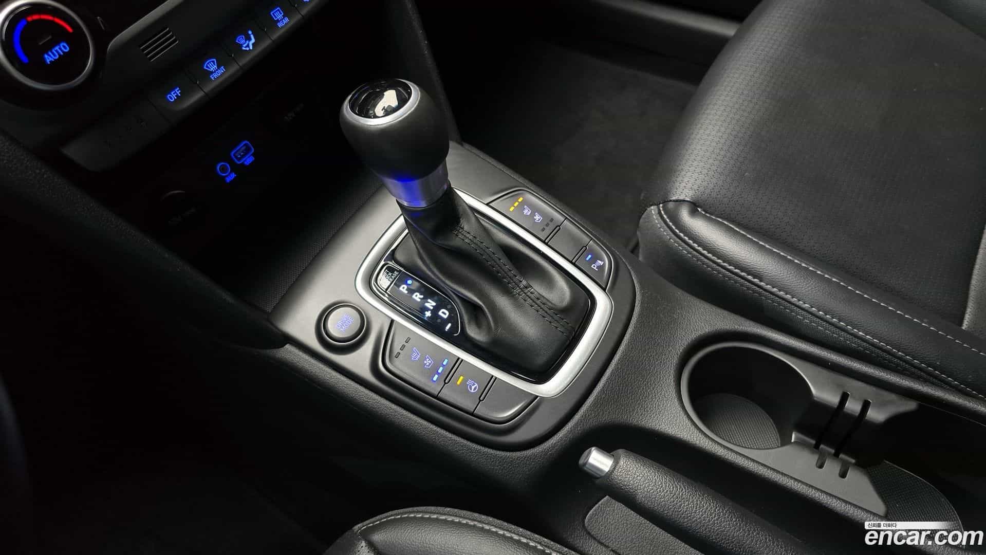 Kona Hyundai 2017.10-INNER-009
