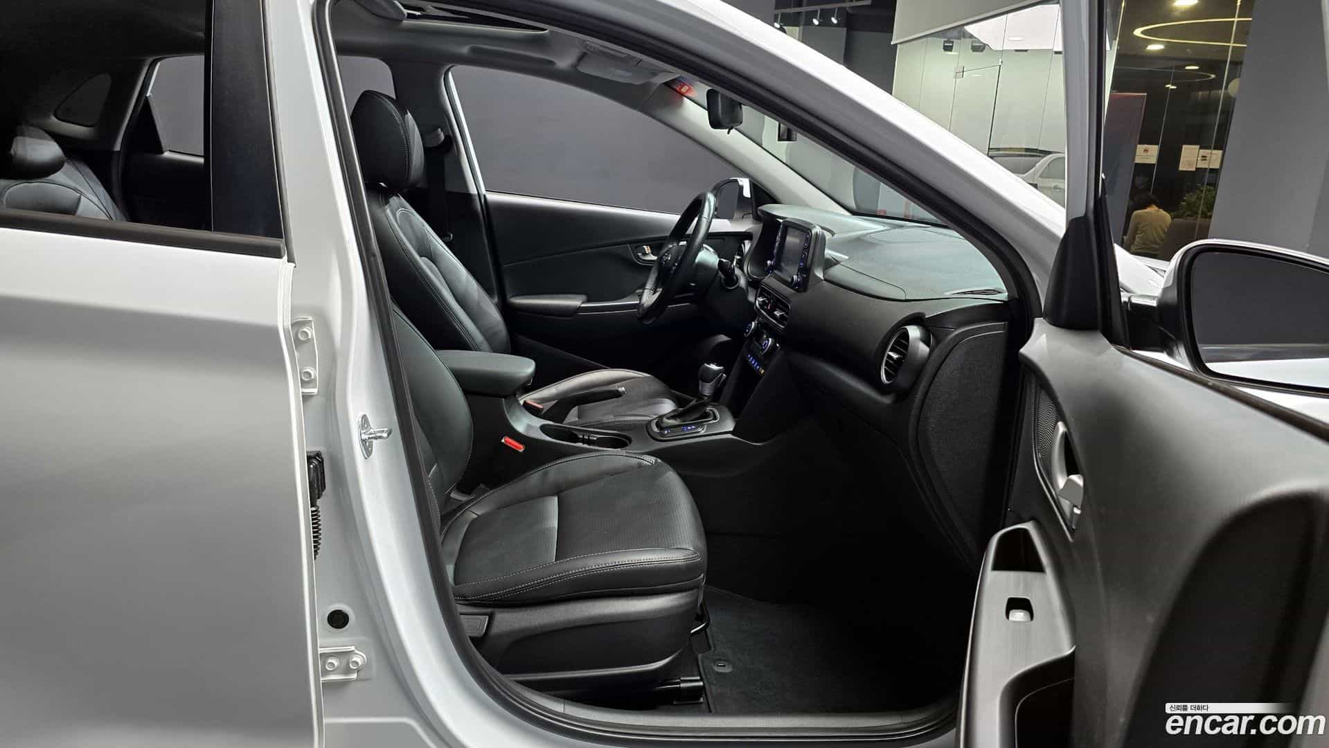 Kona Hyundai 2017.10-INNER-036
