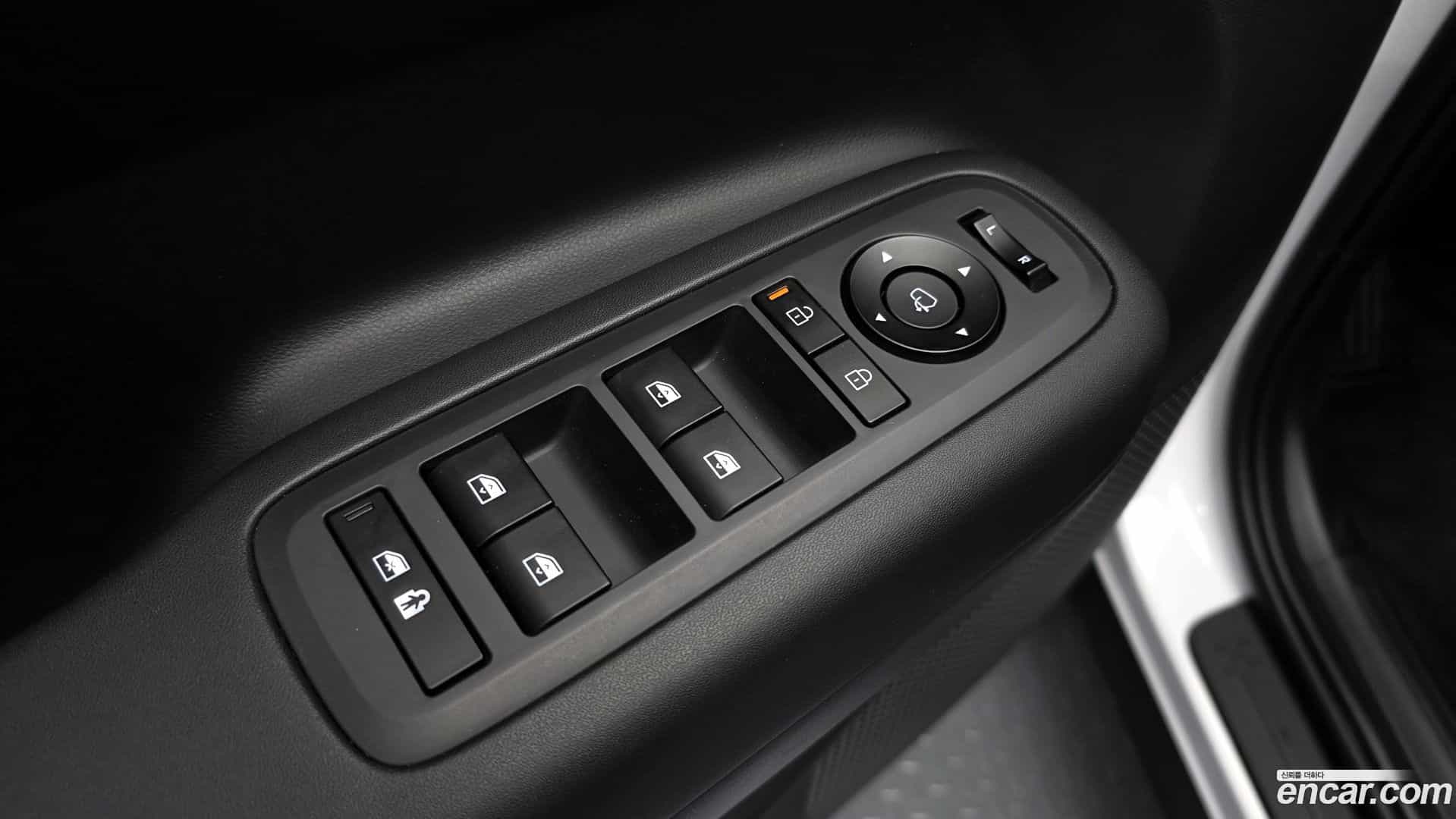 Santafe Hyundai 2023.11-OPTION-046