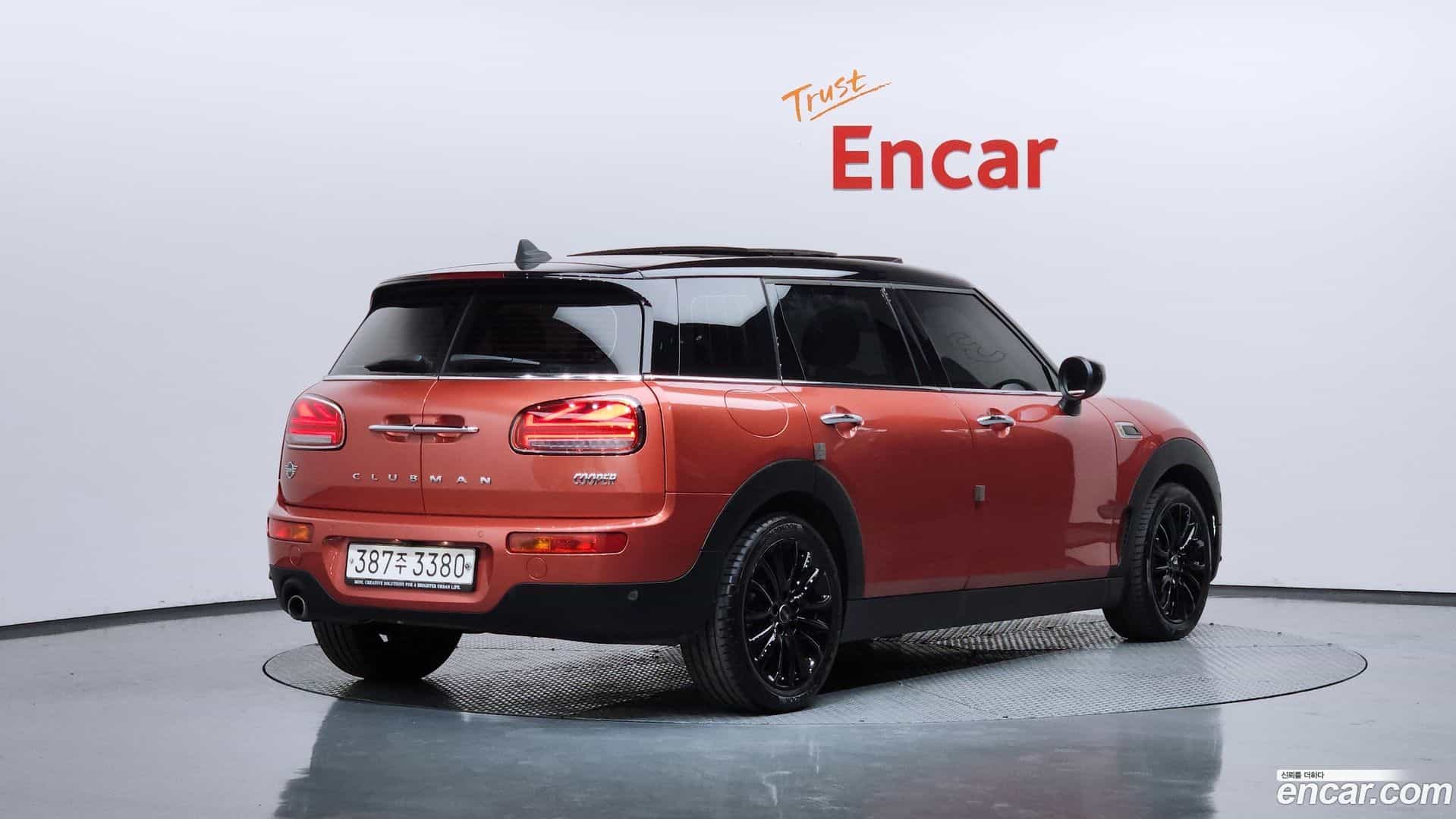 Clubman Mini 2020.4-OUTER-002