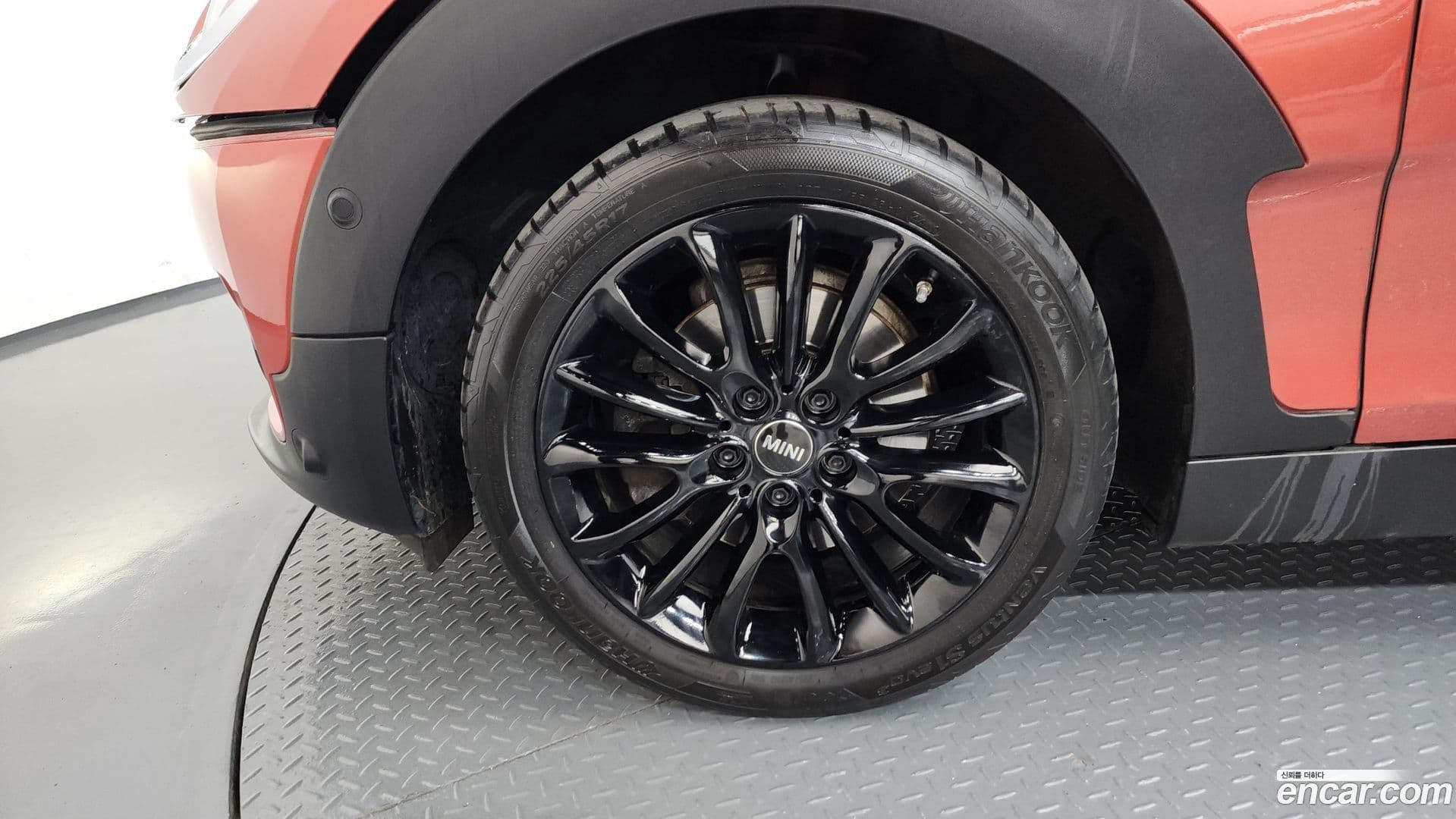 Main__Slider__Photo:Clubman Mini 2020.4-4