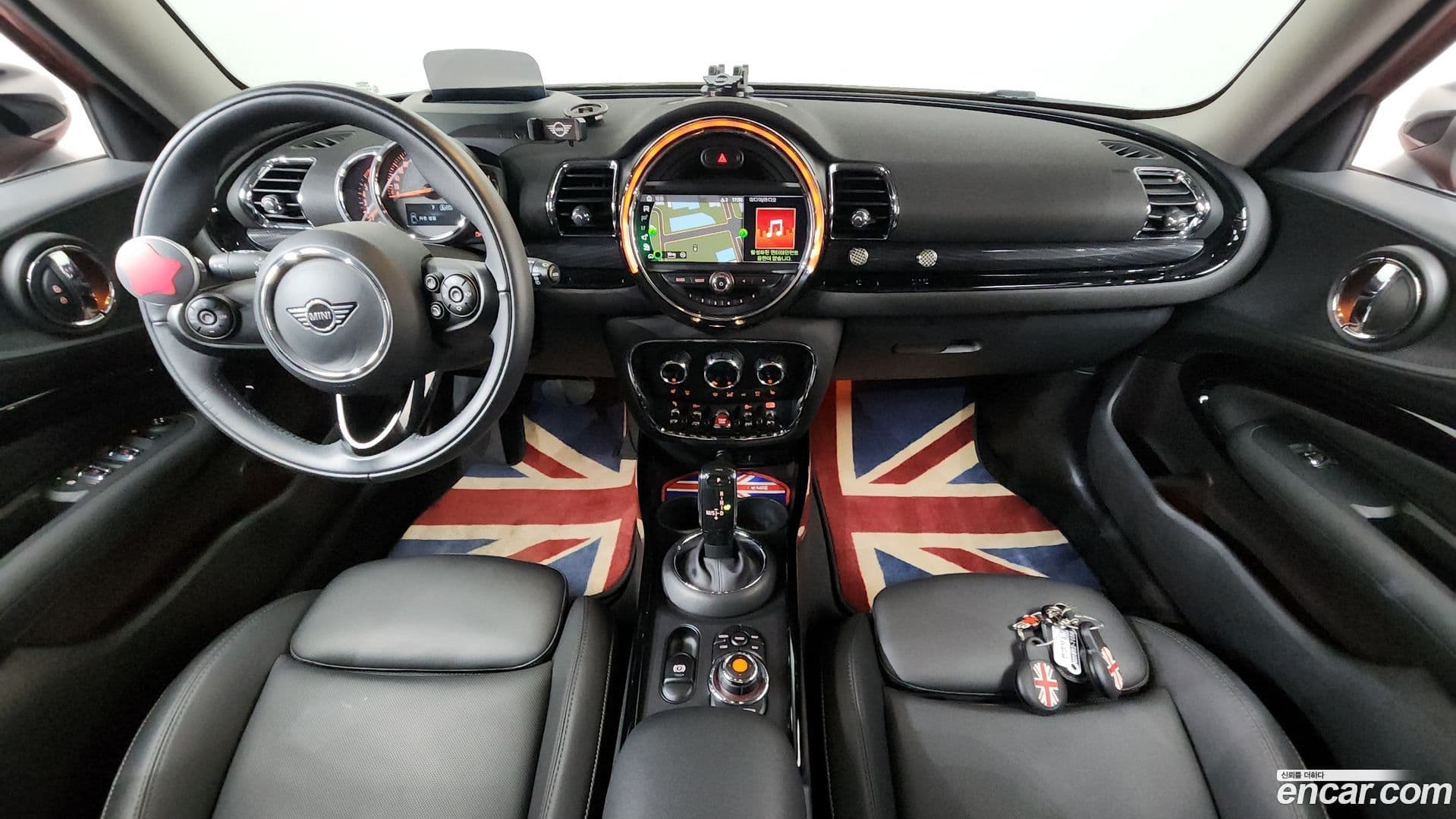 Main__Slider__Photo:Clubman Mini 2020.4-6