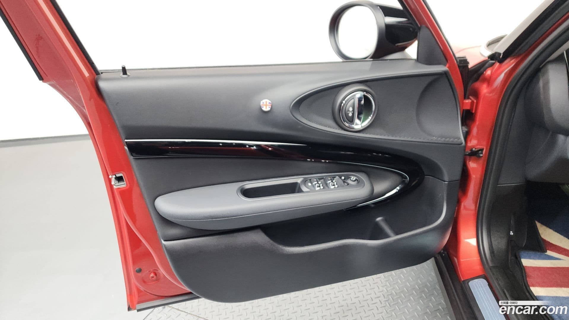 Main__Slider__Photo:Clubman Mini 2020.4-23
