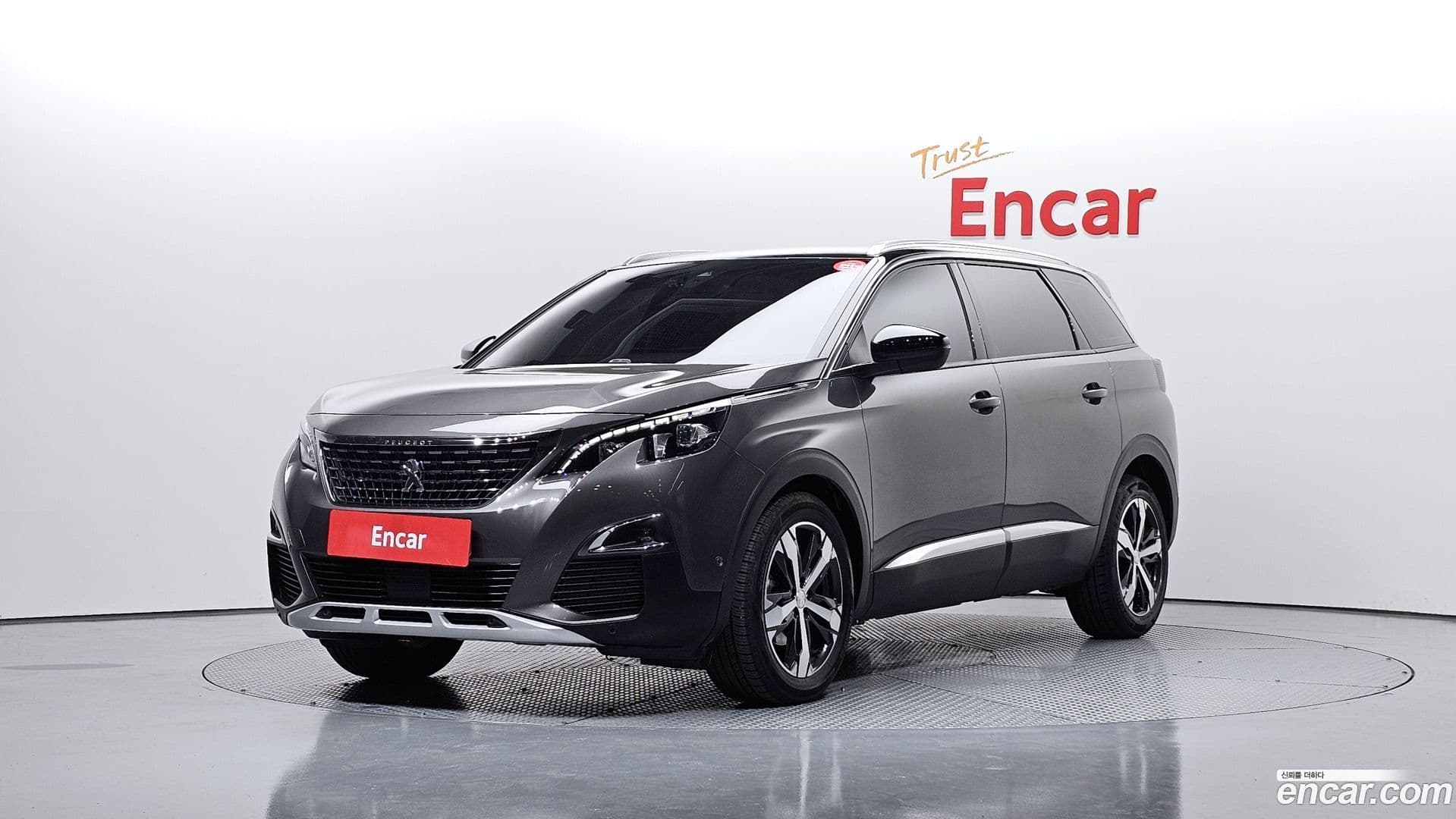 Main__Slider__Photo:5008 Peugeot 2019.9-0