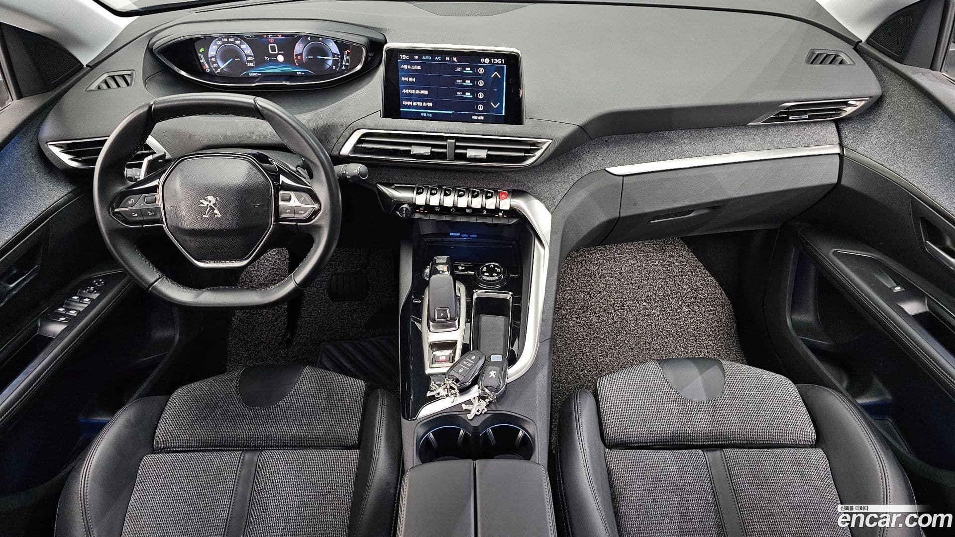 Main__Slider__Photo:5008 Peugeot 2019.9-6