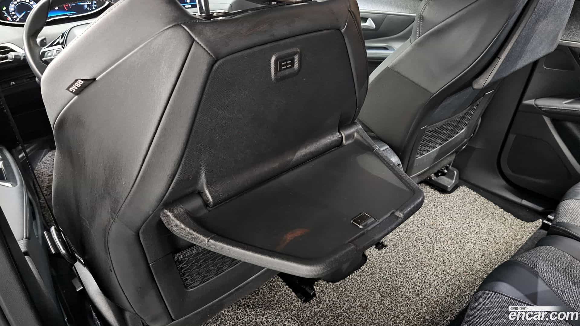 5008 Peugeot 2019.9-OPTION-043
