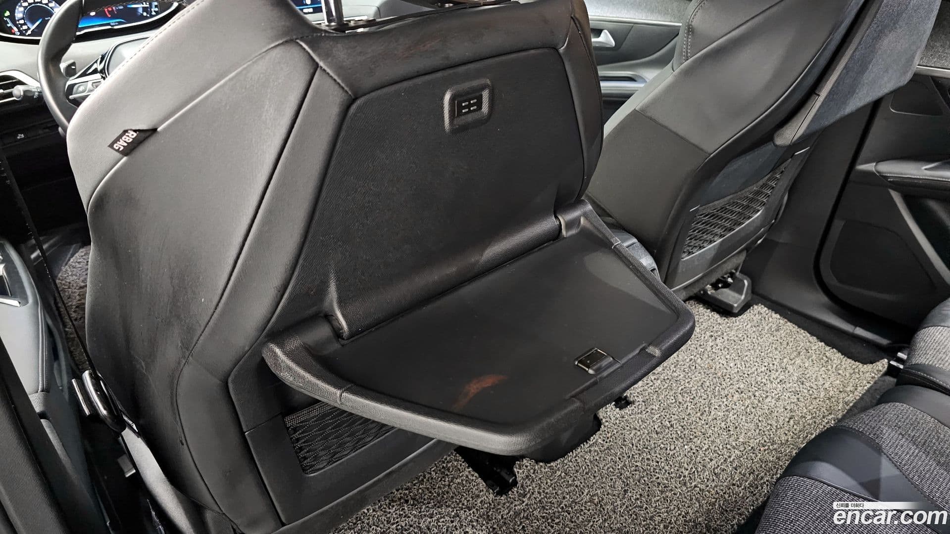 Main__Slider__Photo:5008 Peugeot 2019.9-29